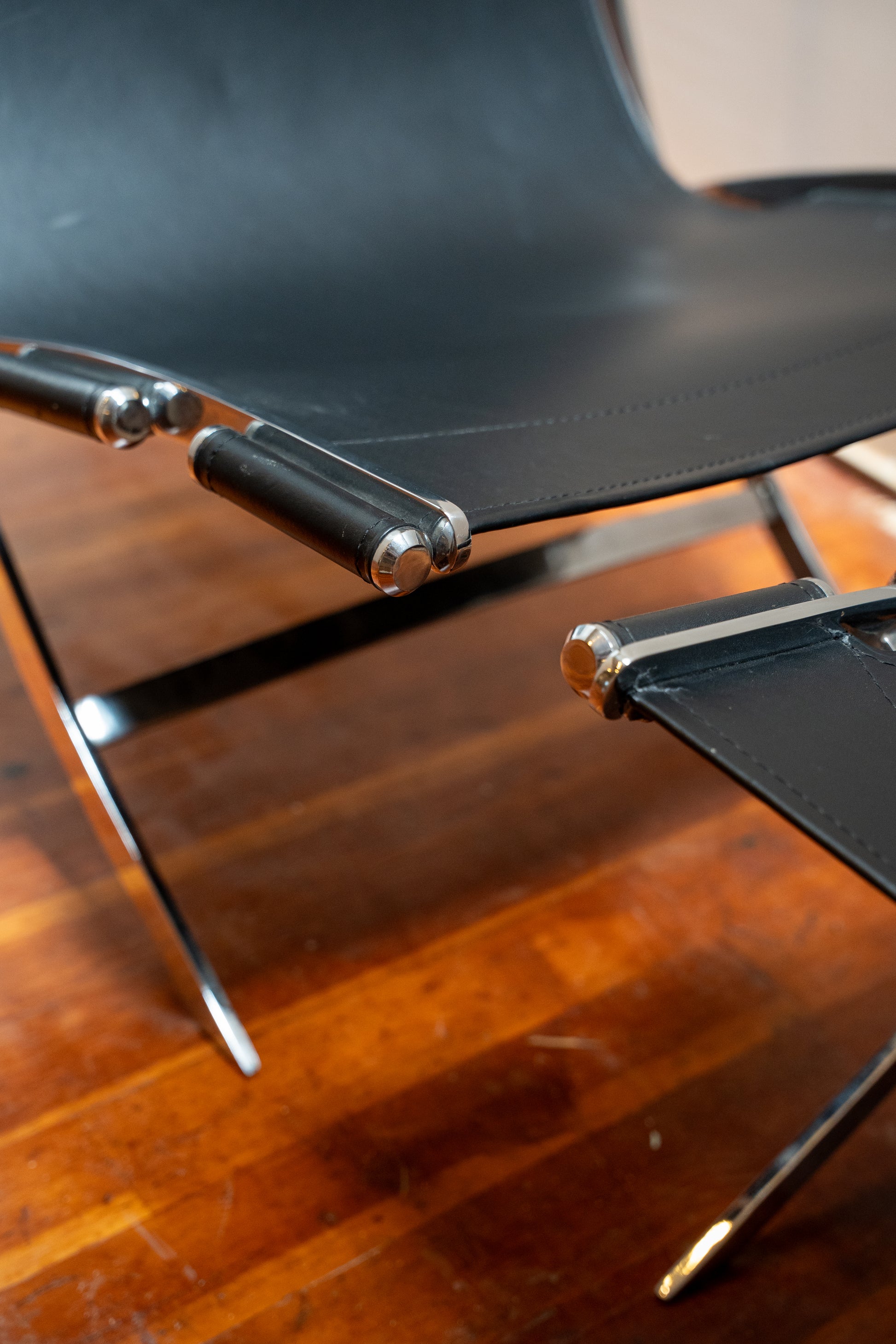 Antonio Citterio Scissor Lounge Chairs for Flexform