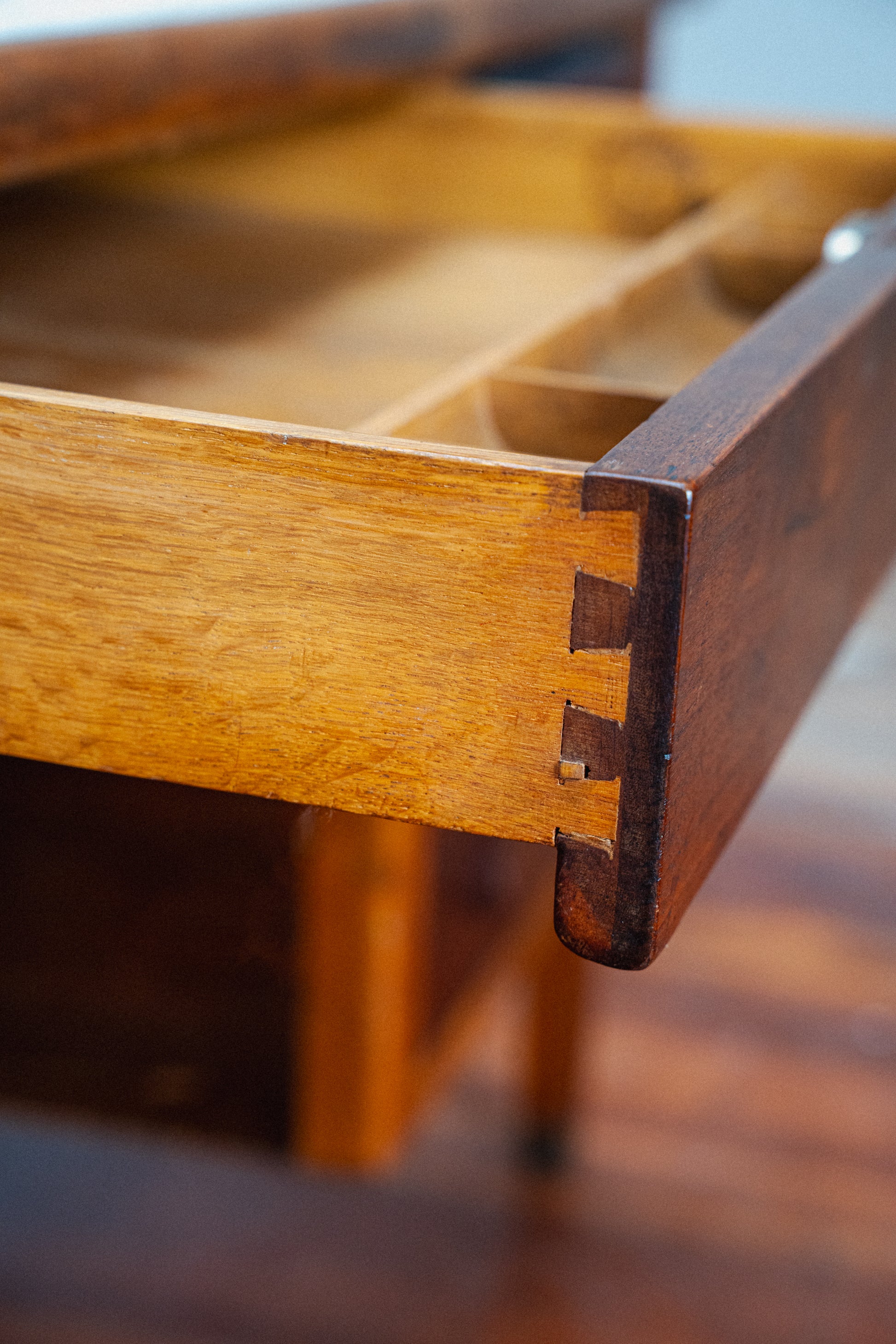 Early 20th Century Travertine-topped Mahogany Desk