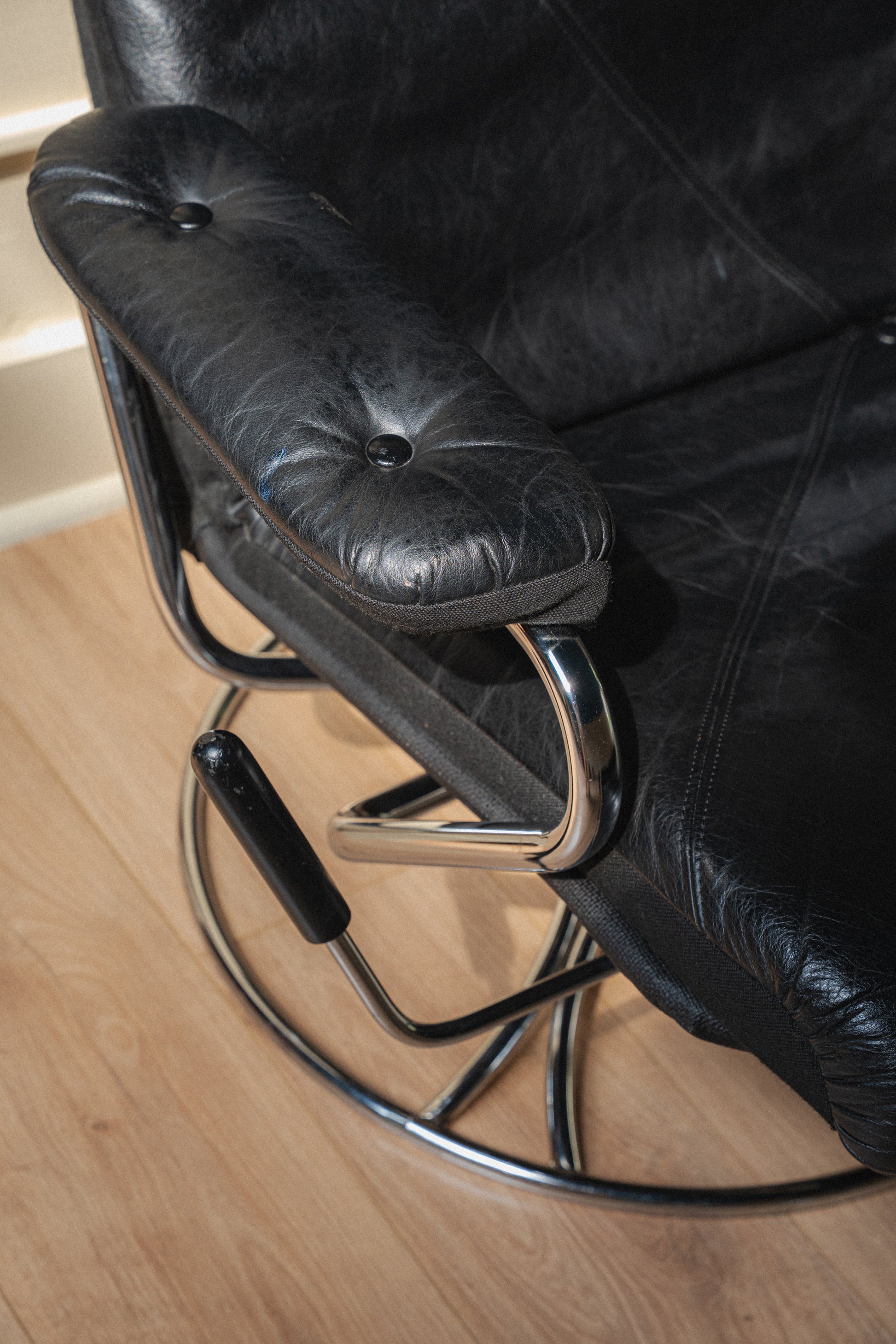 Vintage Stressless-Style Lounge Chair & Ottoman by IKEA