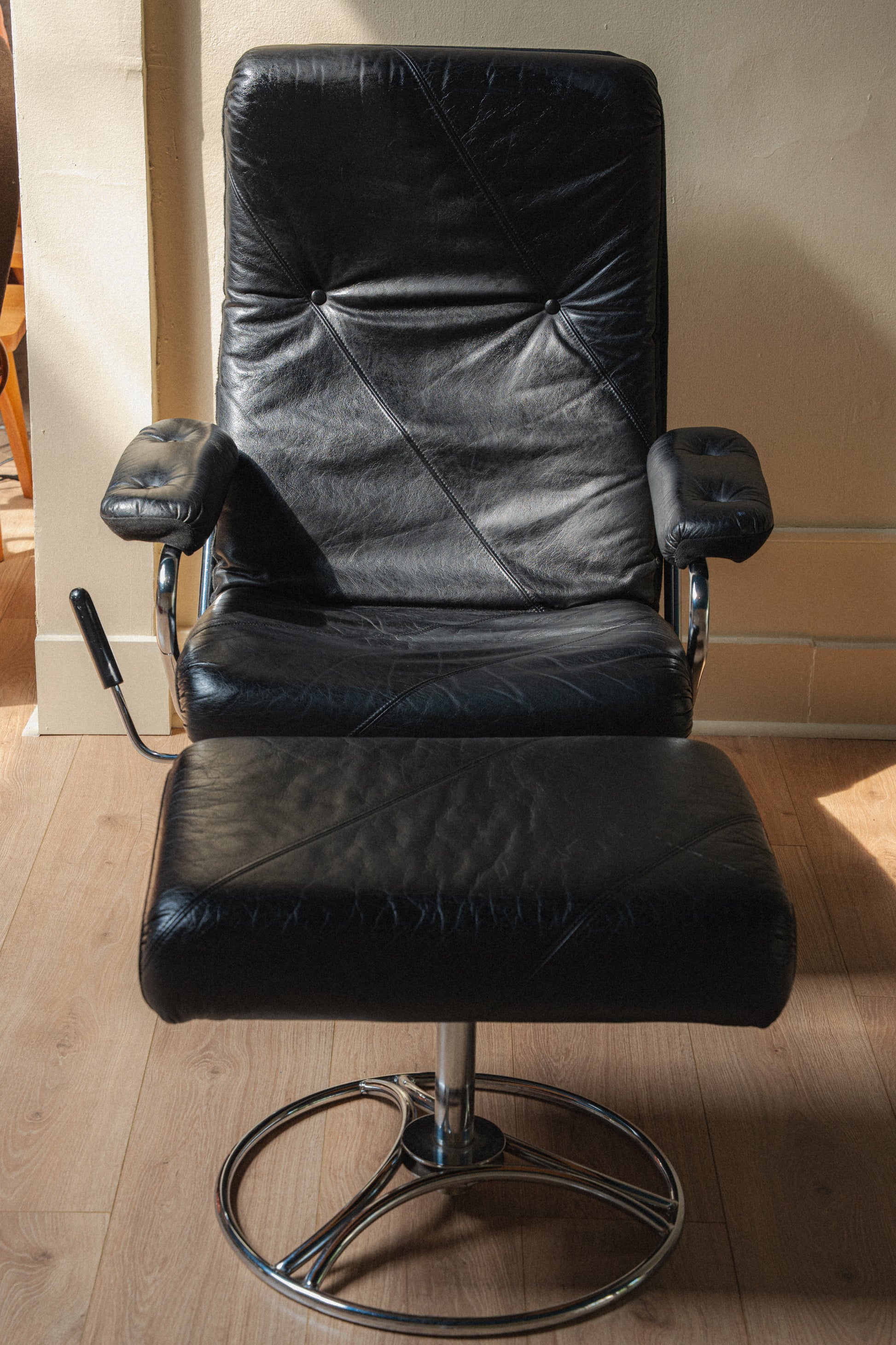 Vintage Stressless-Style Lounge Chair & Ottoman by IKEA