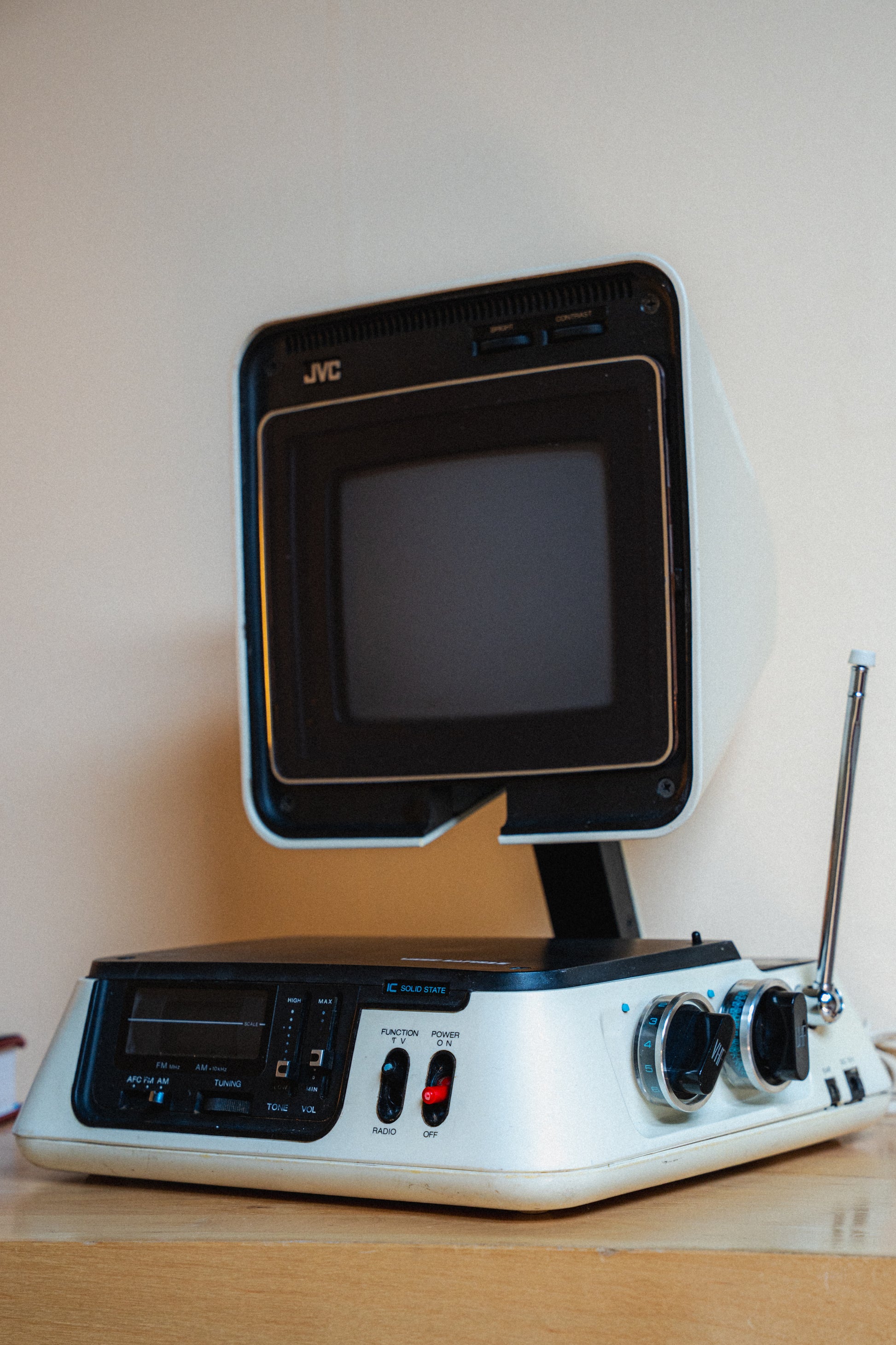 JVC Videocapsule TV Model 3100R
