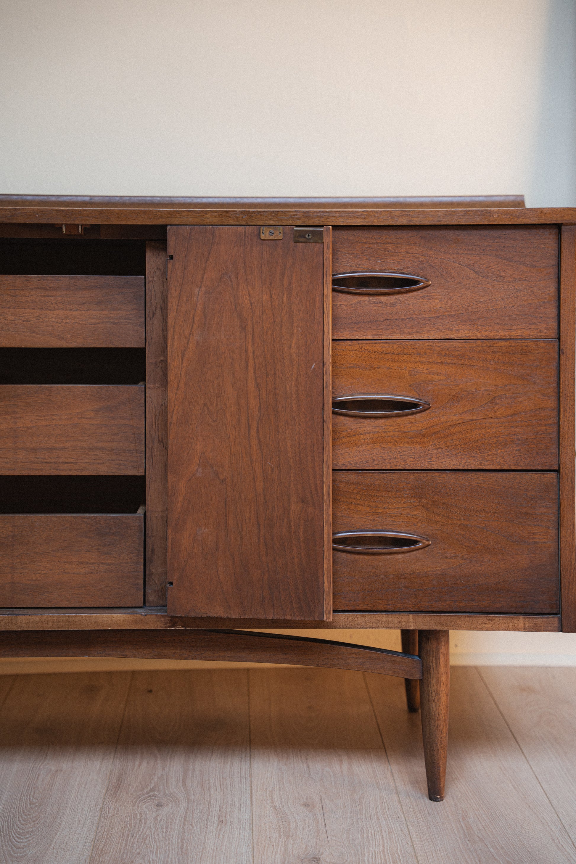 Sculptra Low Dresser by Broyhill