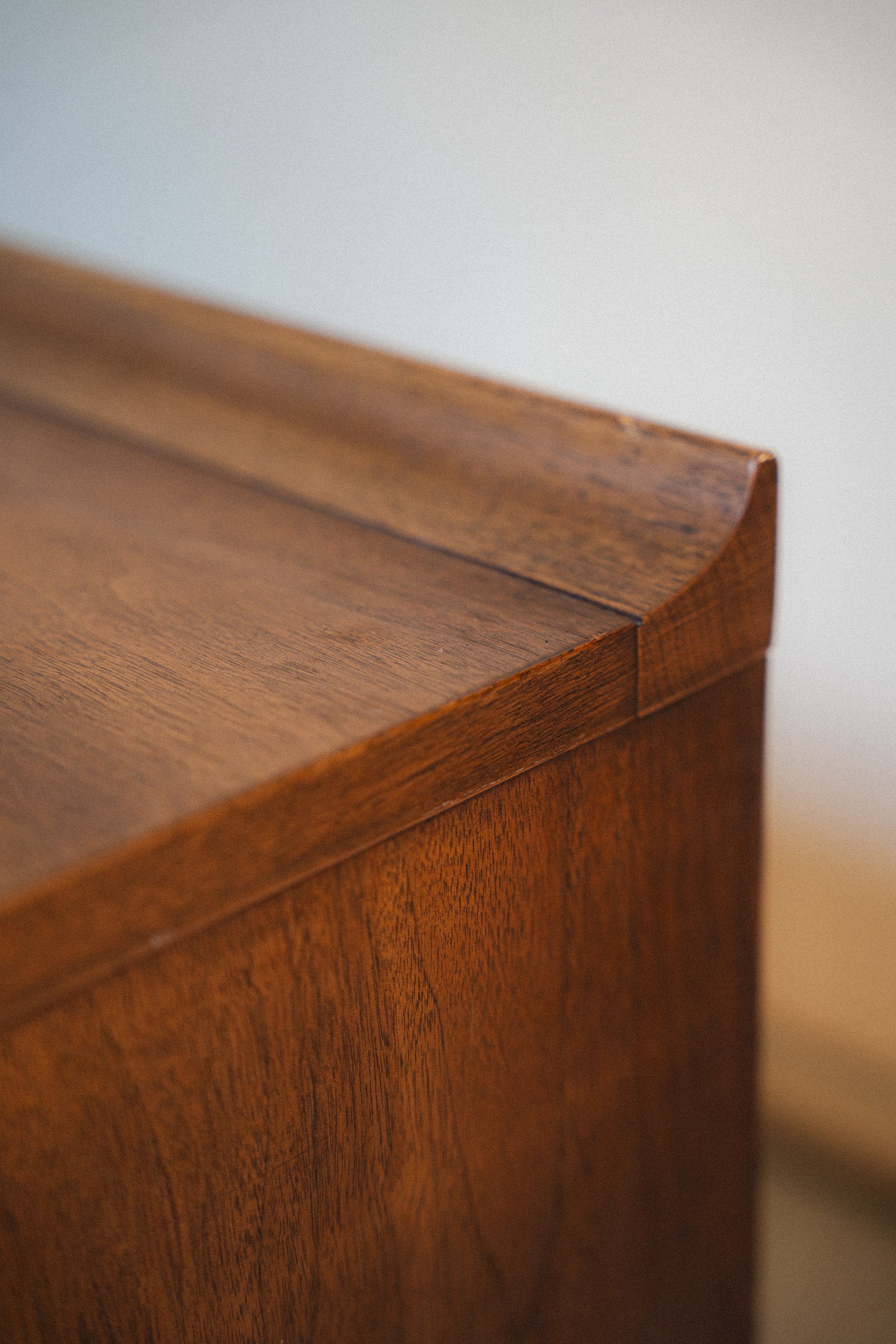 Sculptra Low Dresser by Broyhill