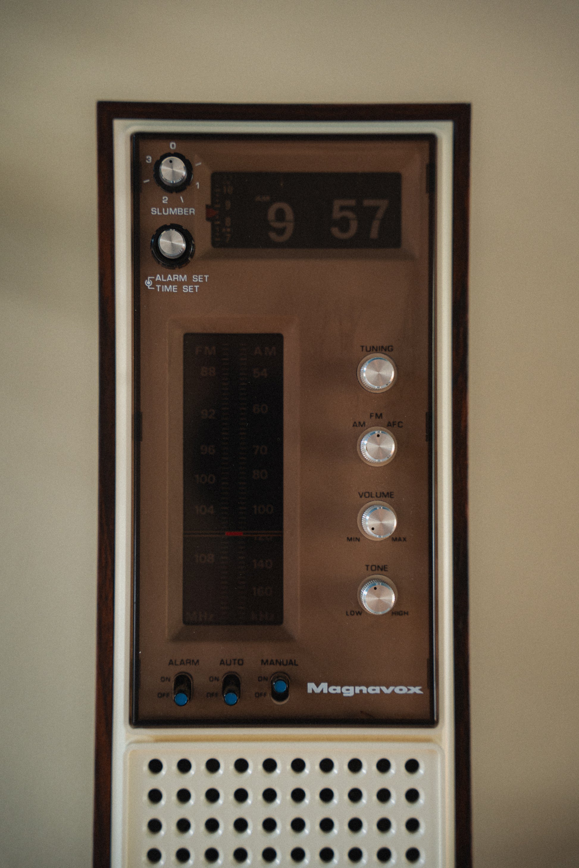 Rare Magnavox Flip Clock Radio, Model 1R1784 - Fully Restored