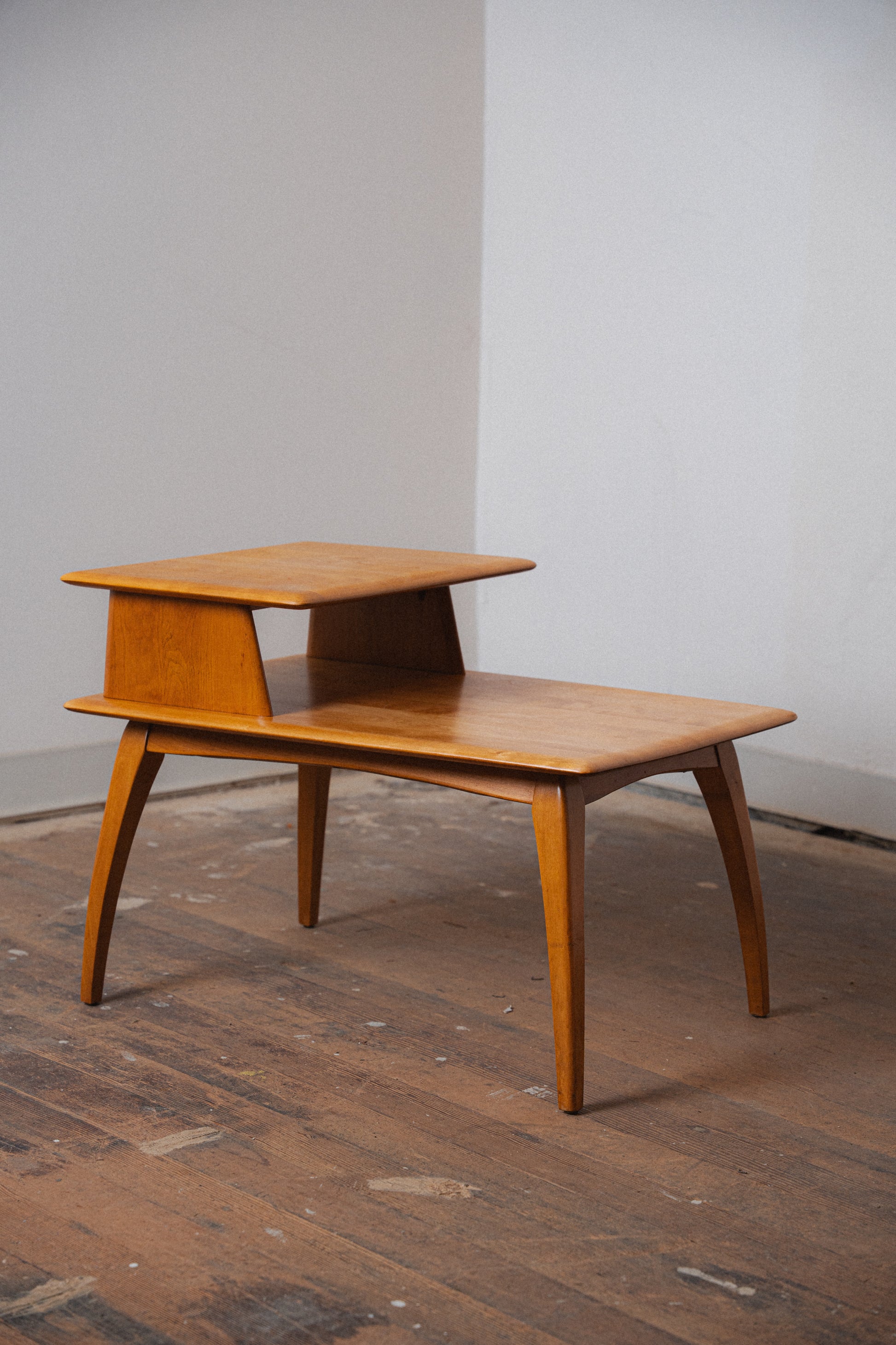 Pair of Restored Tiered Side Tables by Heywood-Wakefield