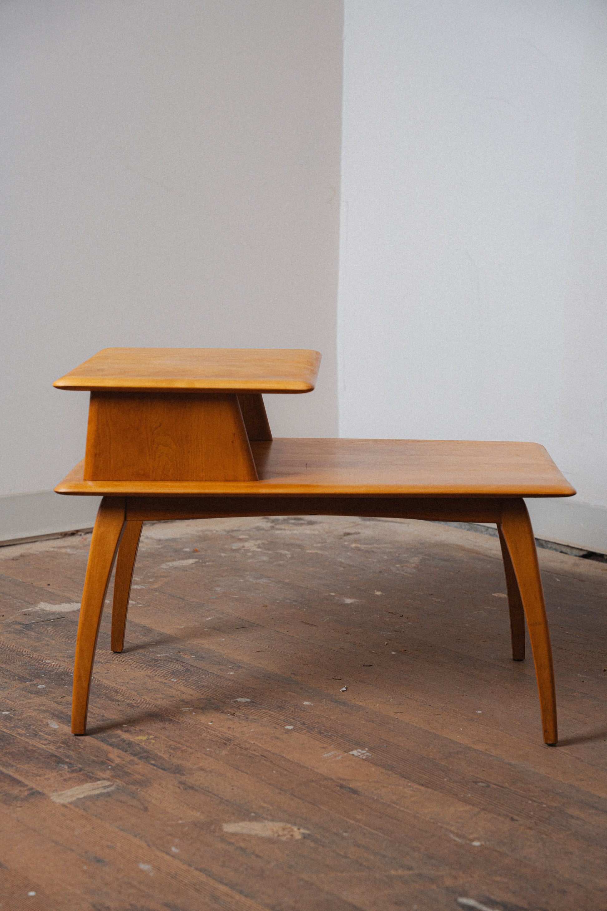 Pair of Restored Tiered Side Tables by Heywood-Wakefield