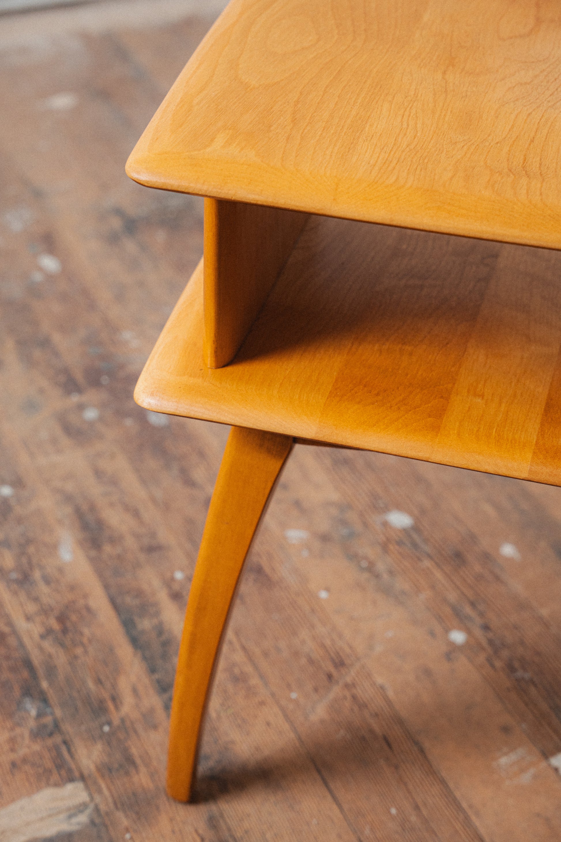 Pair of Restored Tiered Side Tables by Heywood-Wakefield
