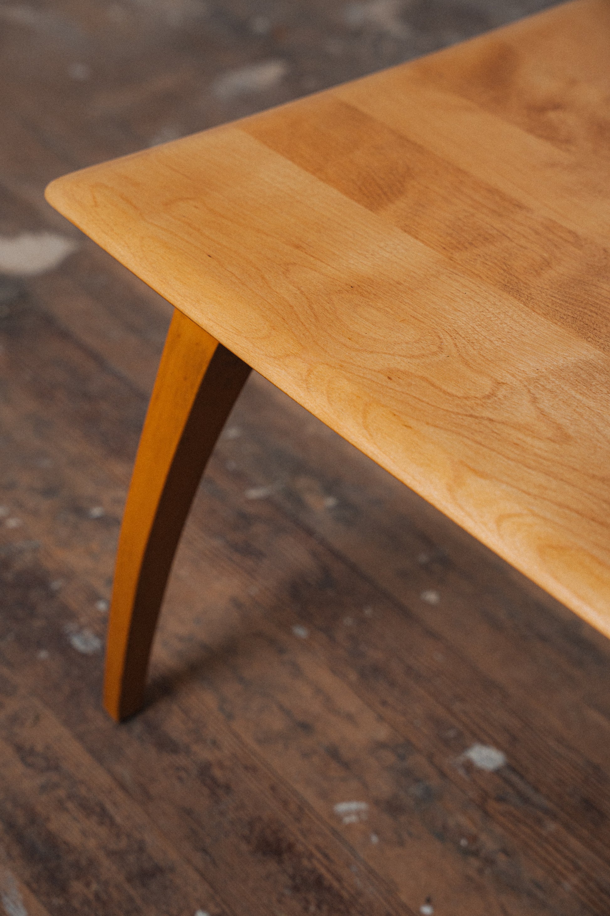 Pair of Restored Tiered Side Tables by Heywood-Wakefield