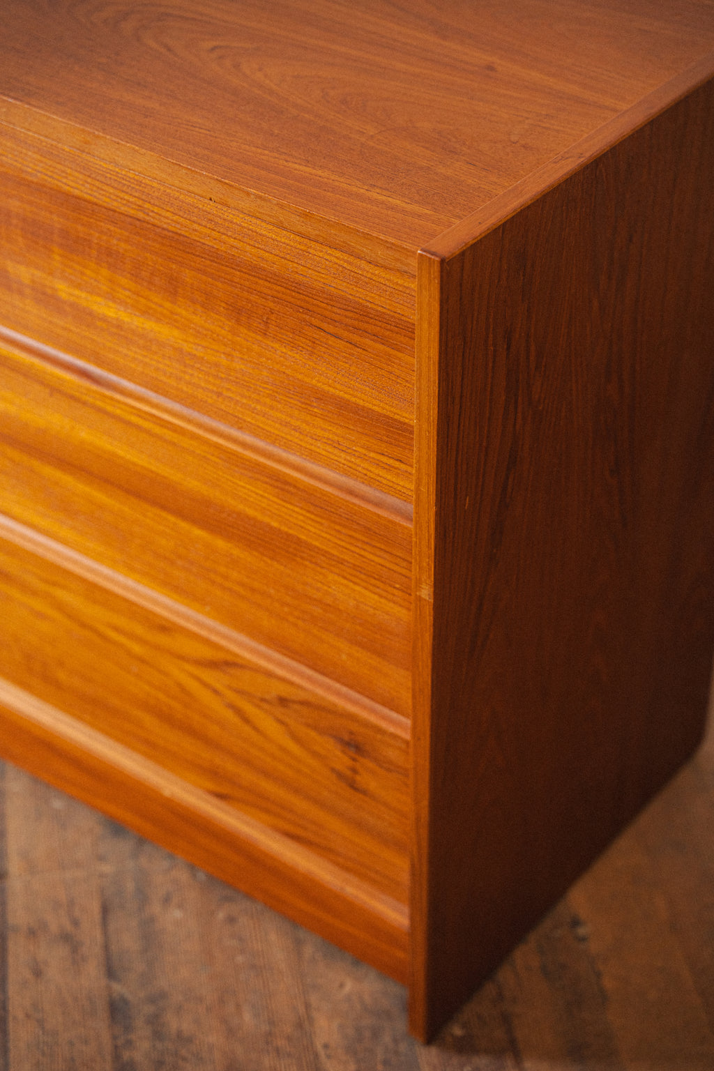 Danish Teak Dovetail 9-Drawer Dresser by Del-Teet