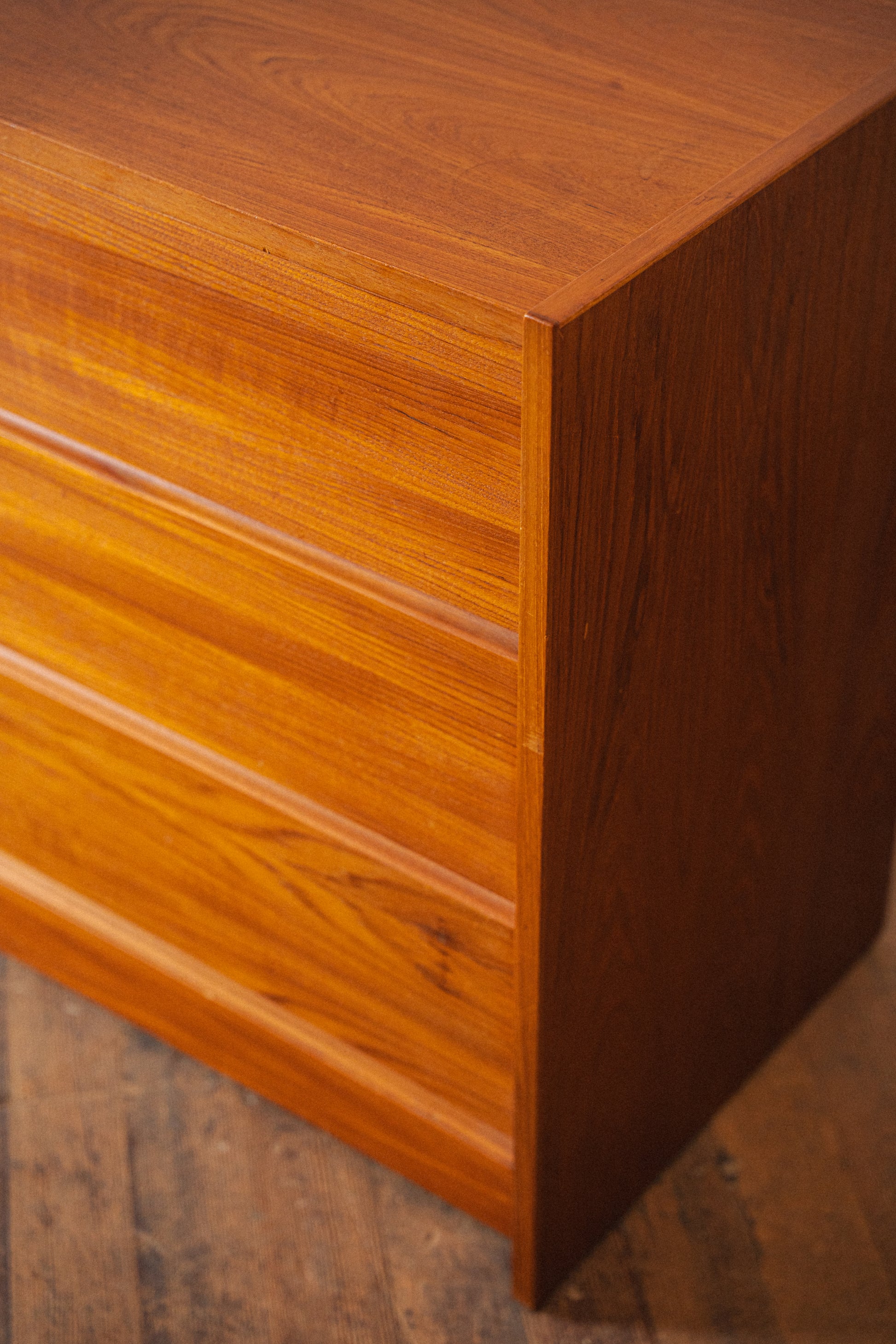Danish Teak Dovetail 9-Drawer Dresser by Del-Teet