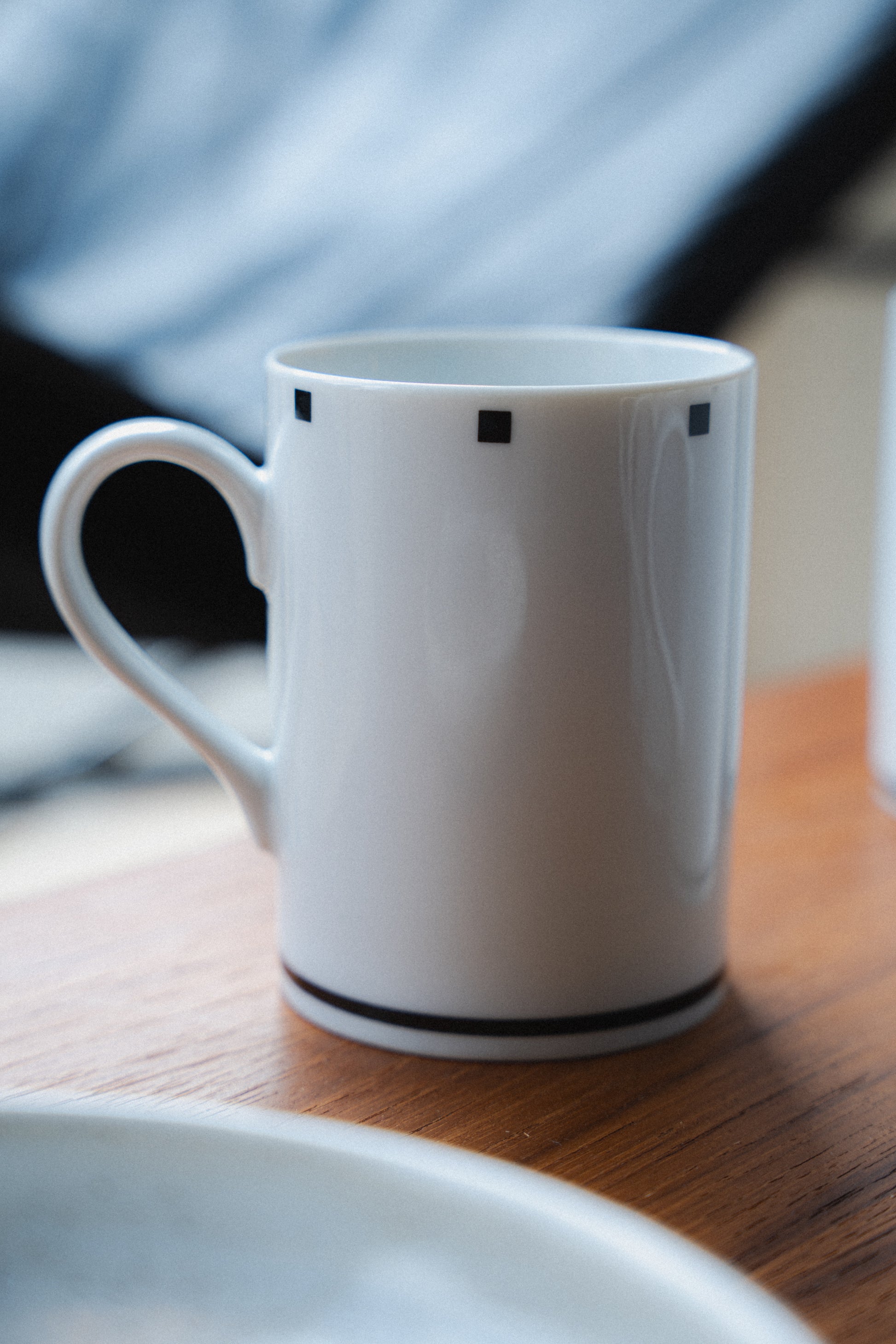 Set of 8 "Metropolis Black" Mugs by David Ehrenreich for Sasaki