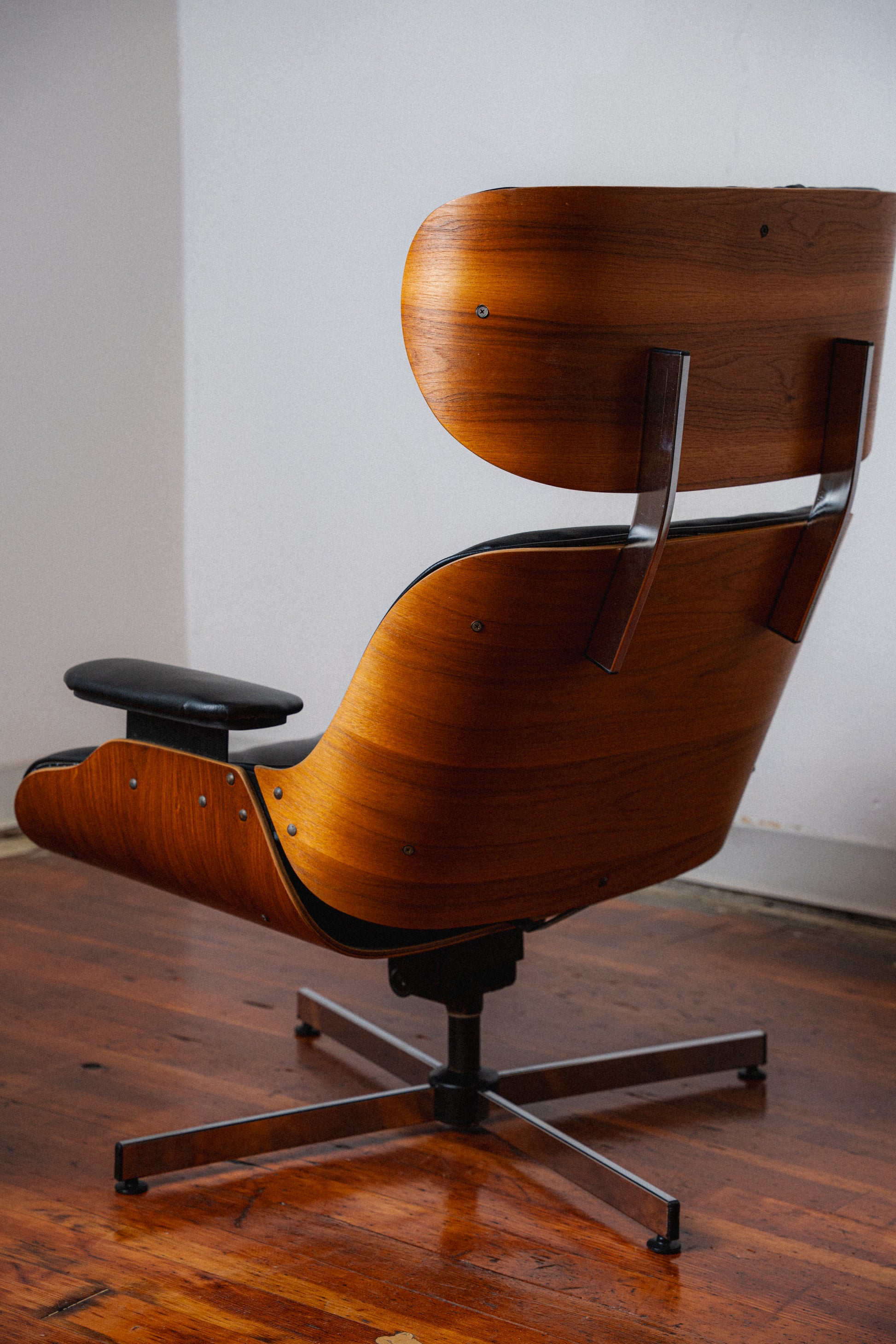 Plycraft Eames-Style Chair