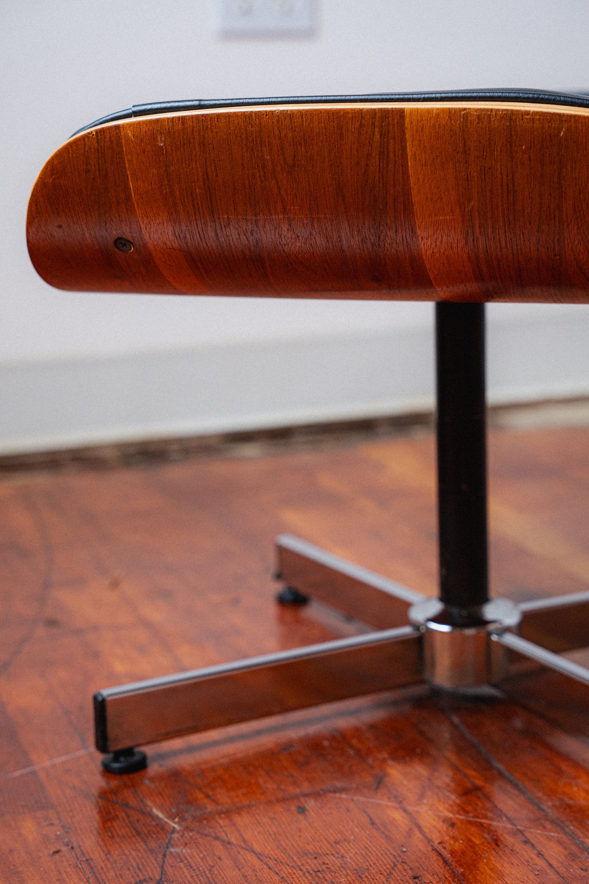 Plycraft Eames-Style Chair