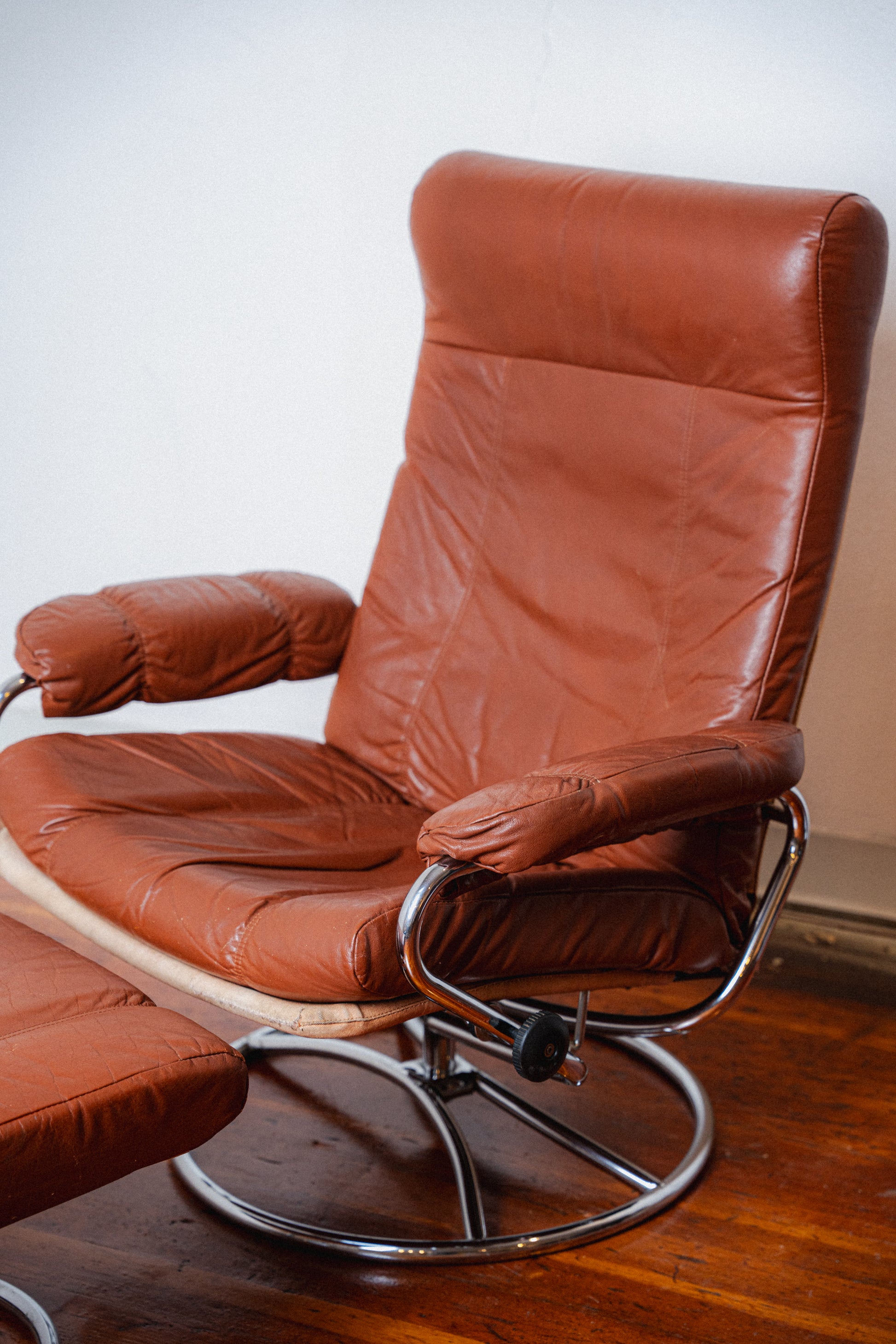 Ekornes Stressless Lounge Chair + Ottoman