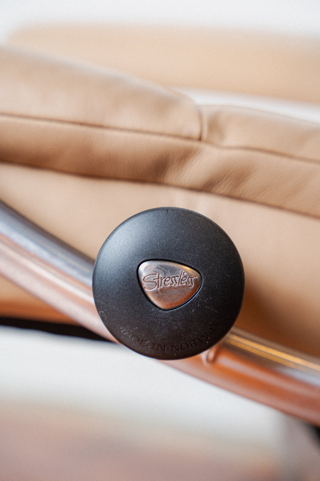 Stressless View Lounge Chair + Ottoman