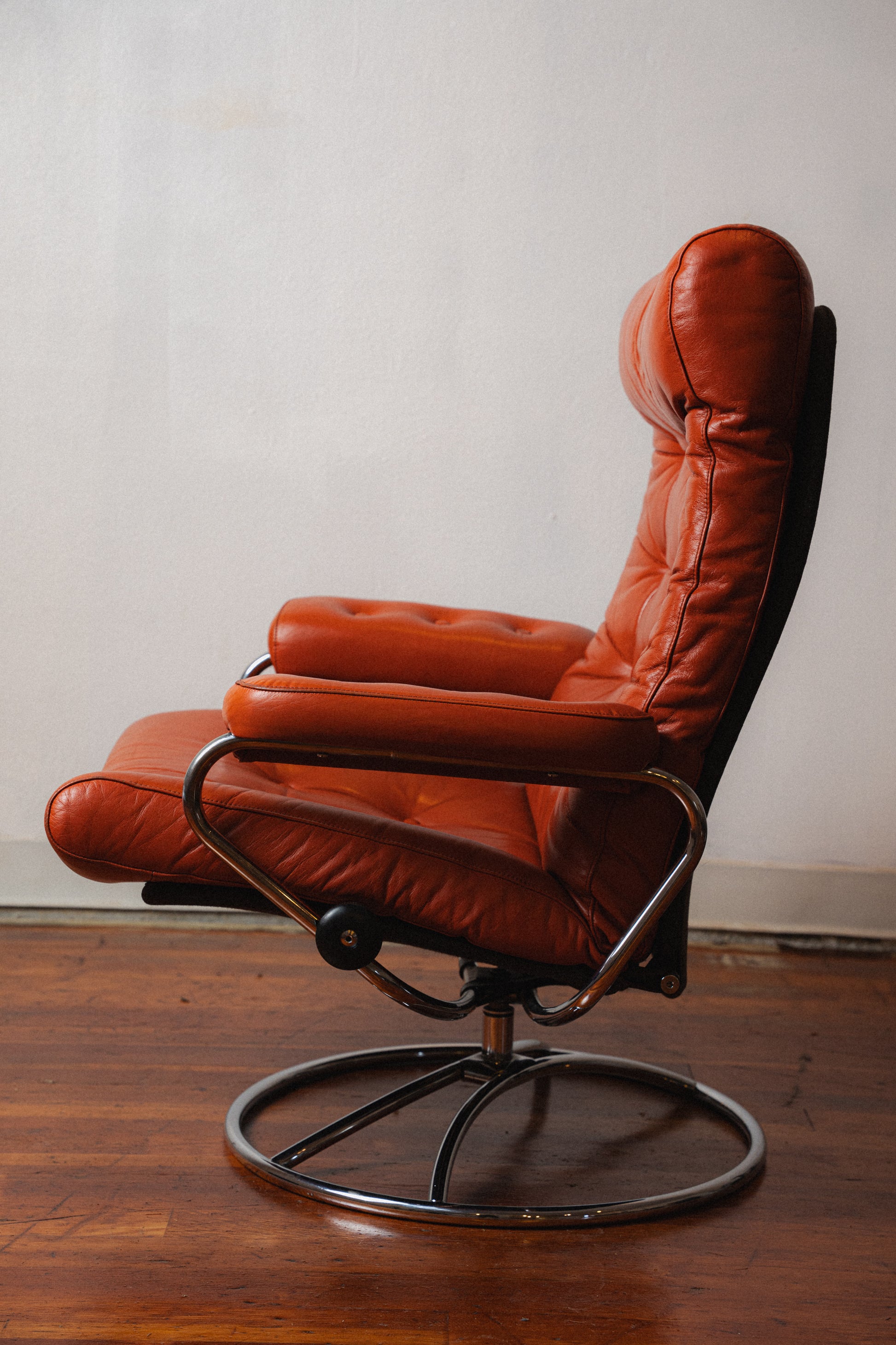 Ekornes Stressless Lounge Chair + Ottoman