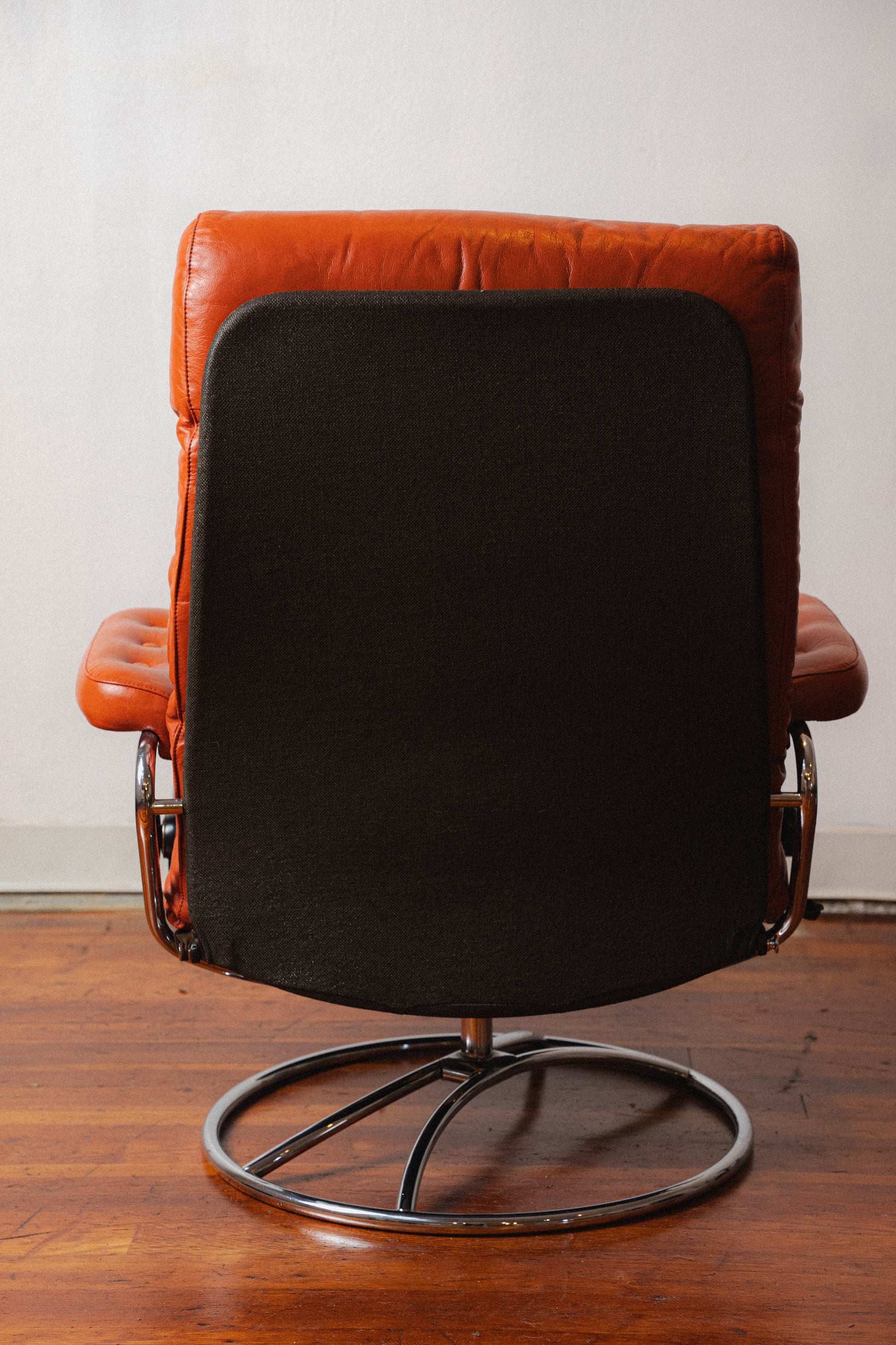 Ekornes Stressless Lounge Chair + Ottoman