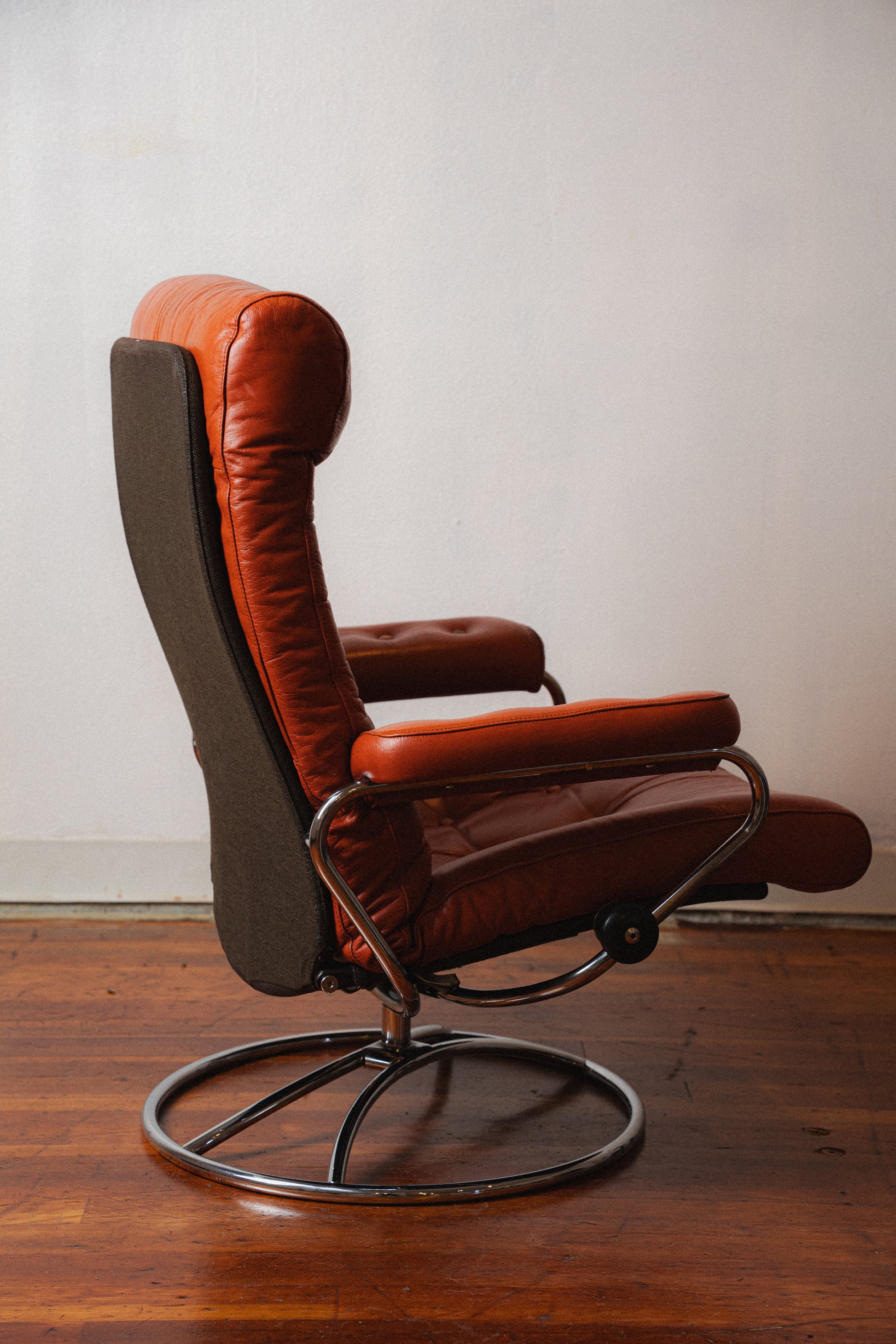 Ekornes Stressless Lounge Chair + Ottoman