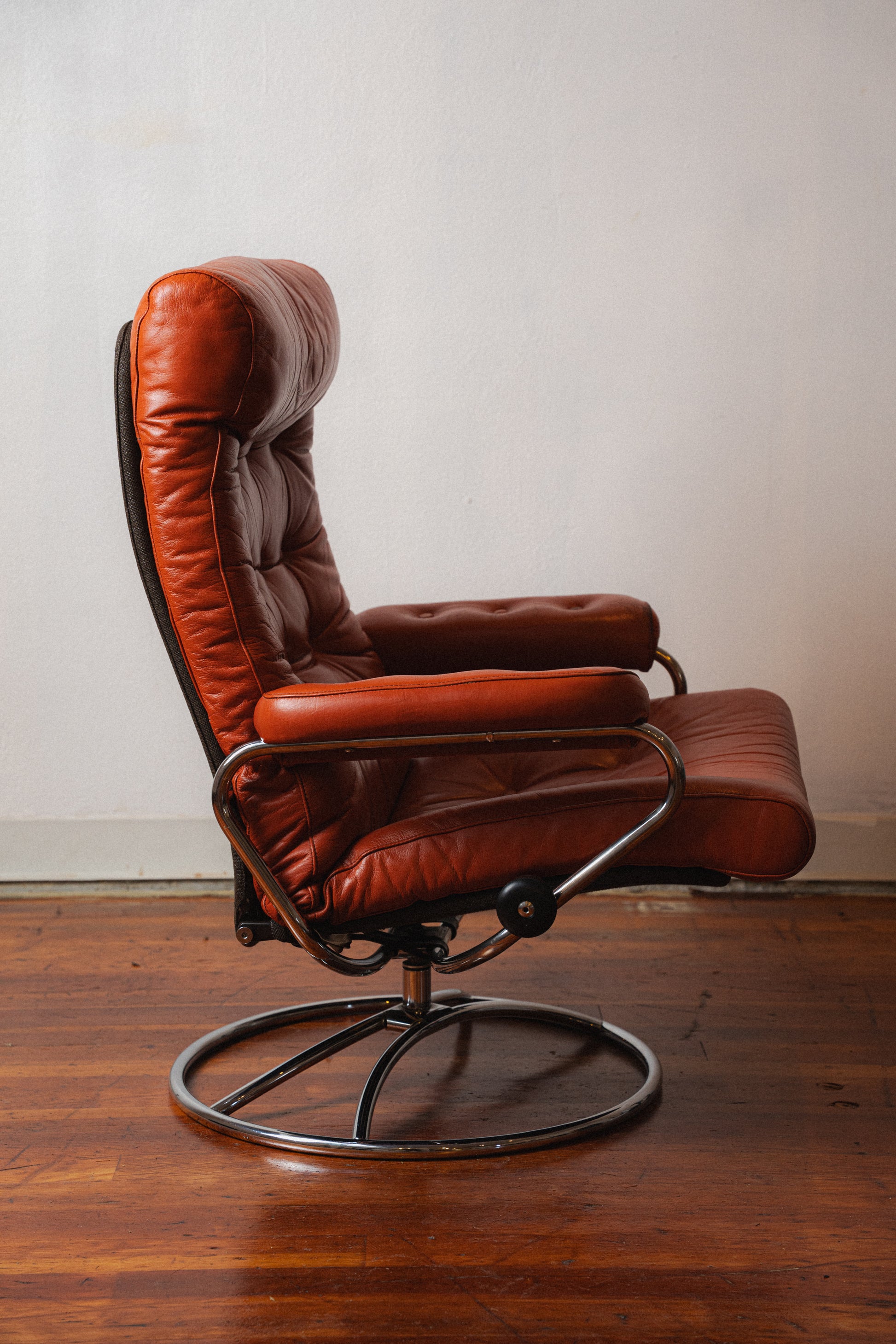 Ekornes Stressless Lounge Chair + Ottoman