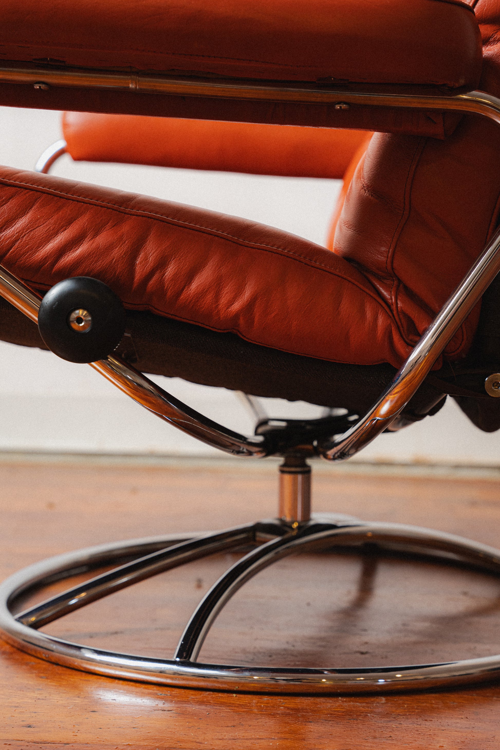 Ekornes Stressless Lounge Chair + Ottoman