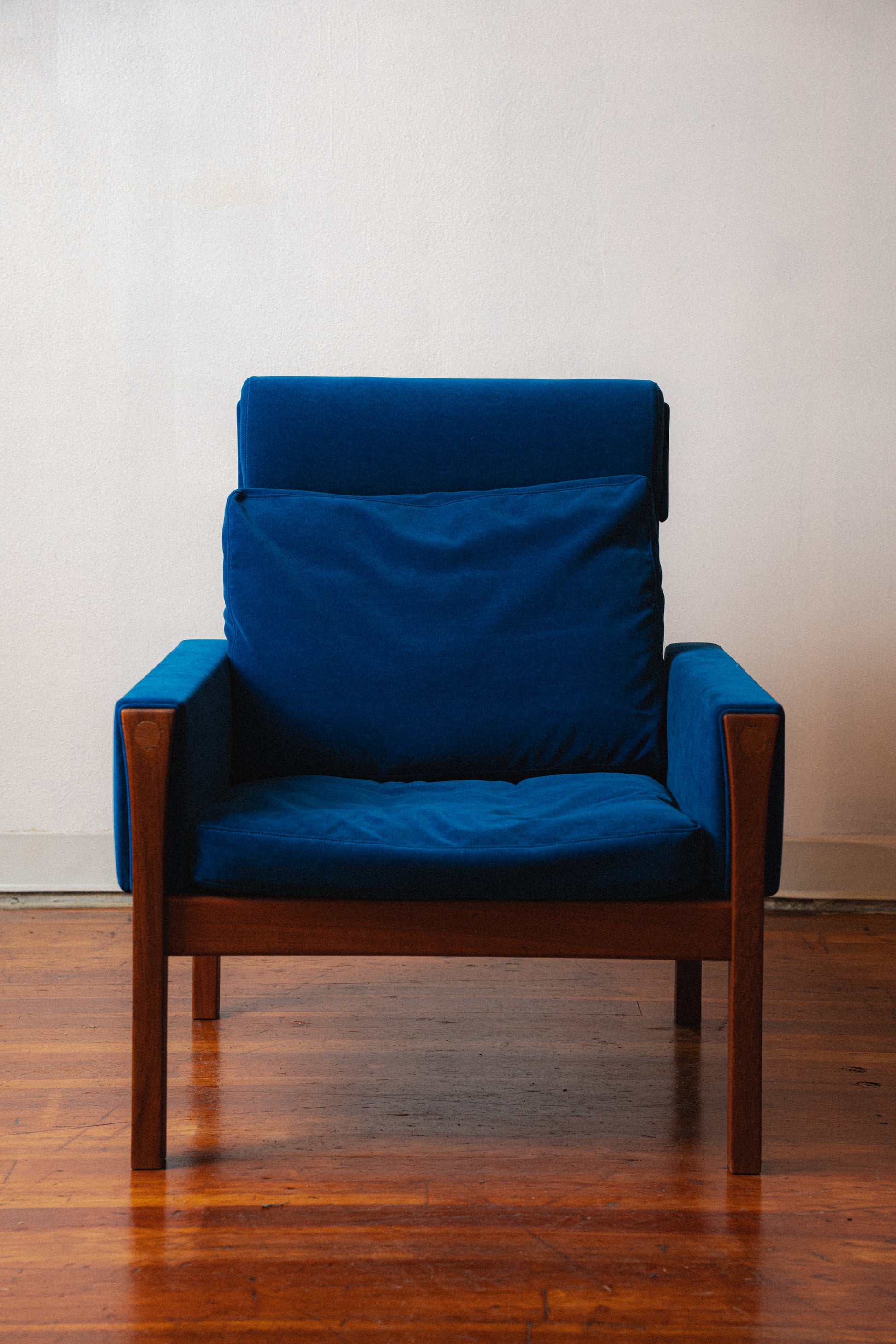 Hans Wegner AP 62 Highback Lounge Chair in Teak for AP Stolen