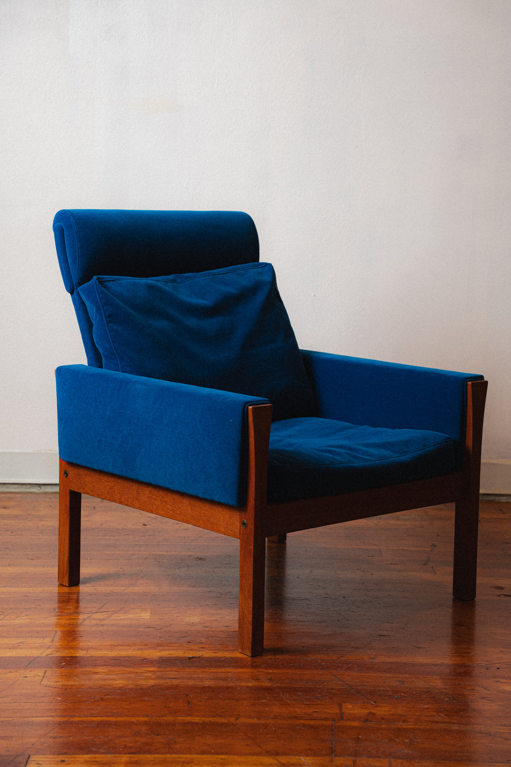 Hans Wegner AP 62 Highback Lounge Chair in Teak for AP Stolen