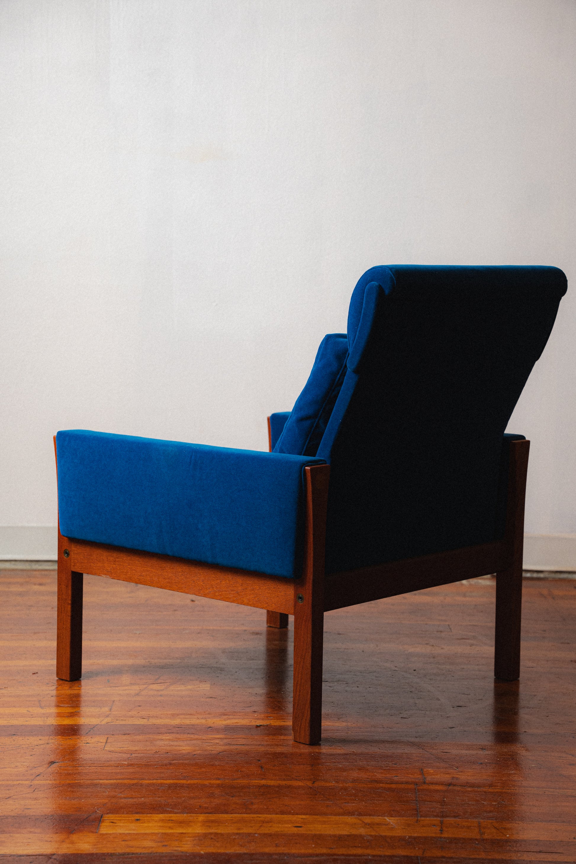 Hans Wegner AP 62 Highback Lounge Chair in Teak for AP Stolen