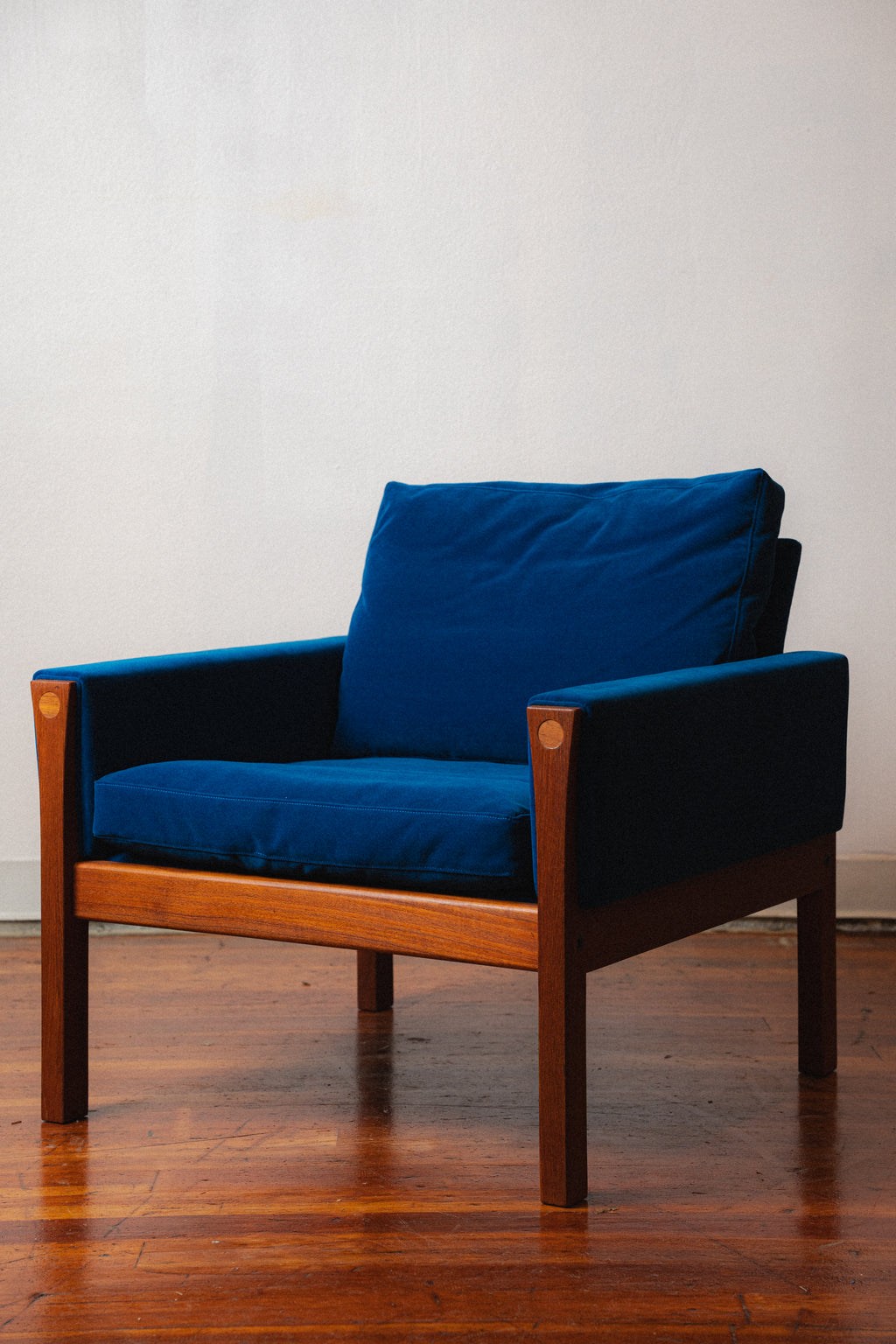 Hans Wegner AP 63 Lounge Chair in Teak for AP Stolen