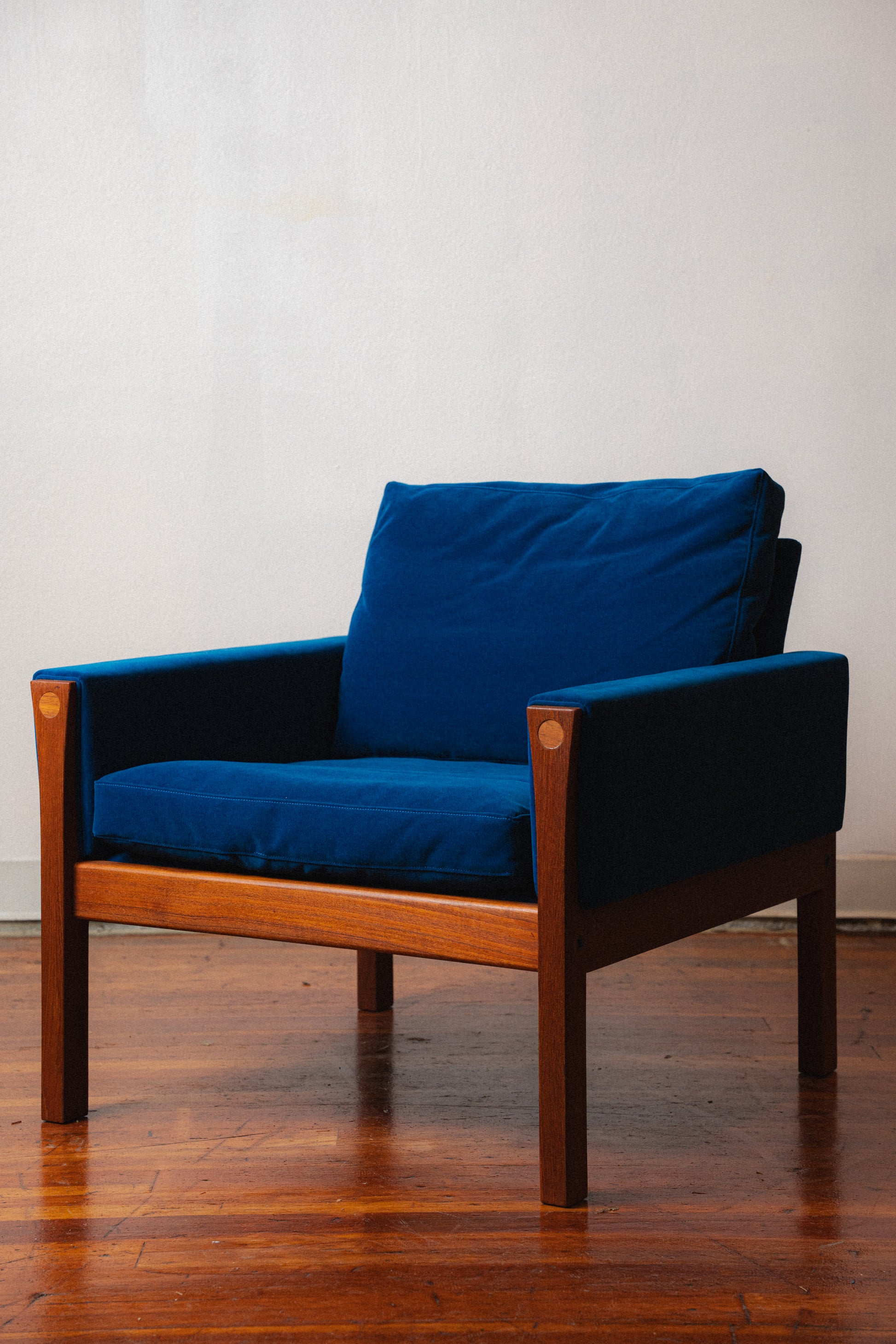 Hans Wegner AP 63 Lounge Chair in Teak for AP Stolen