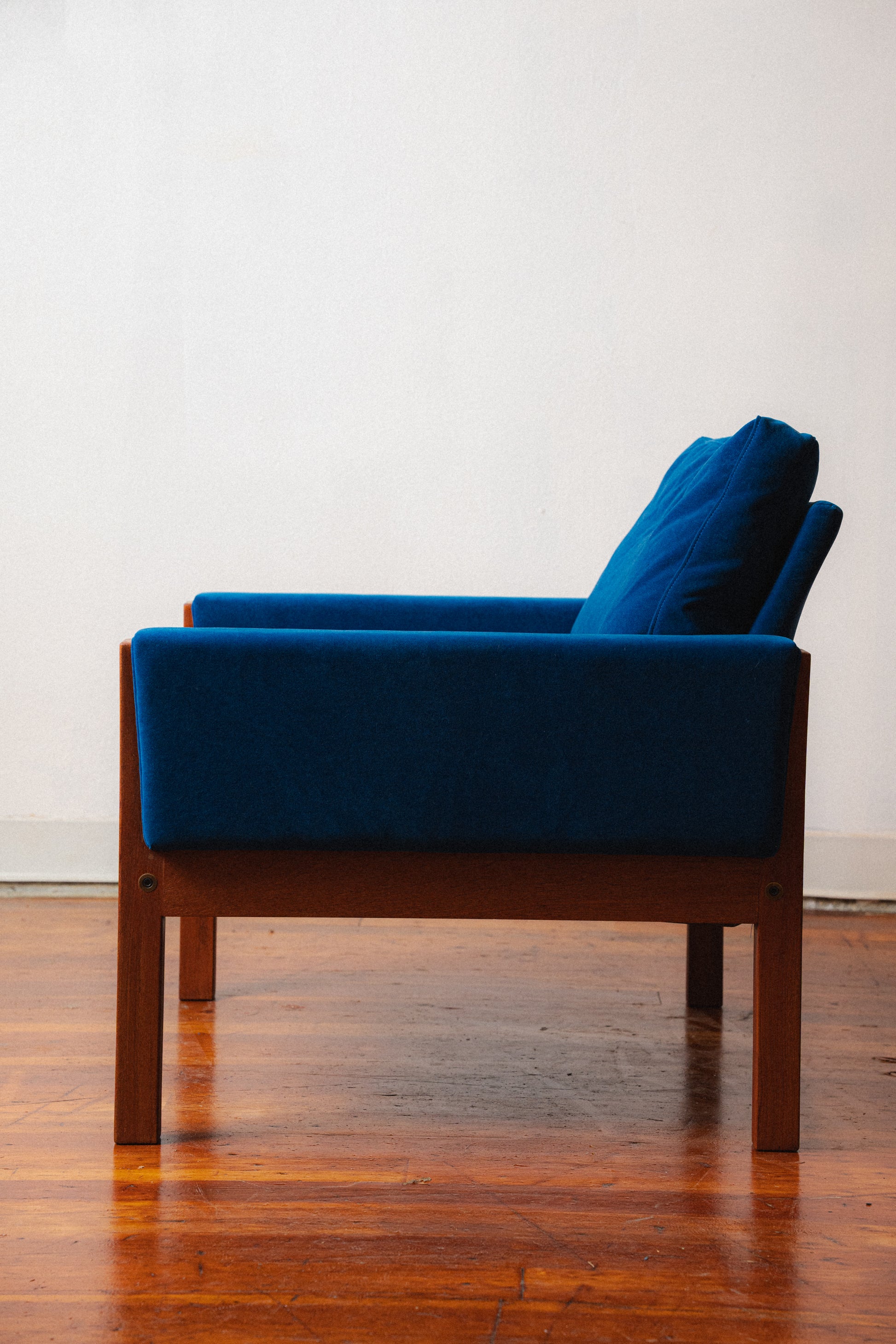 Hans Wegner AP 63 Lounge Chair in Teak for AP Stolen