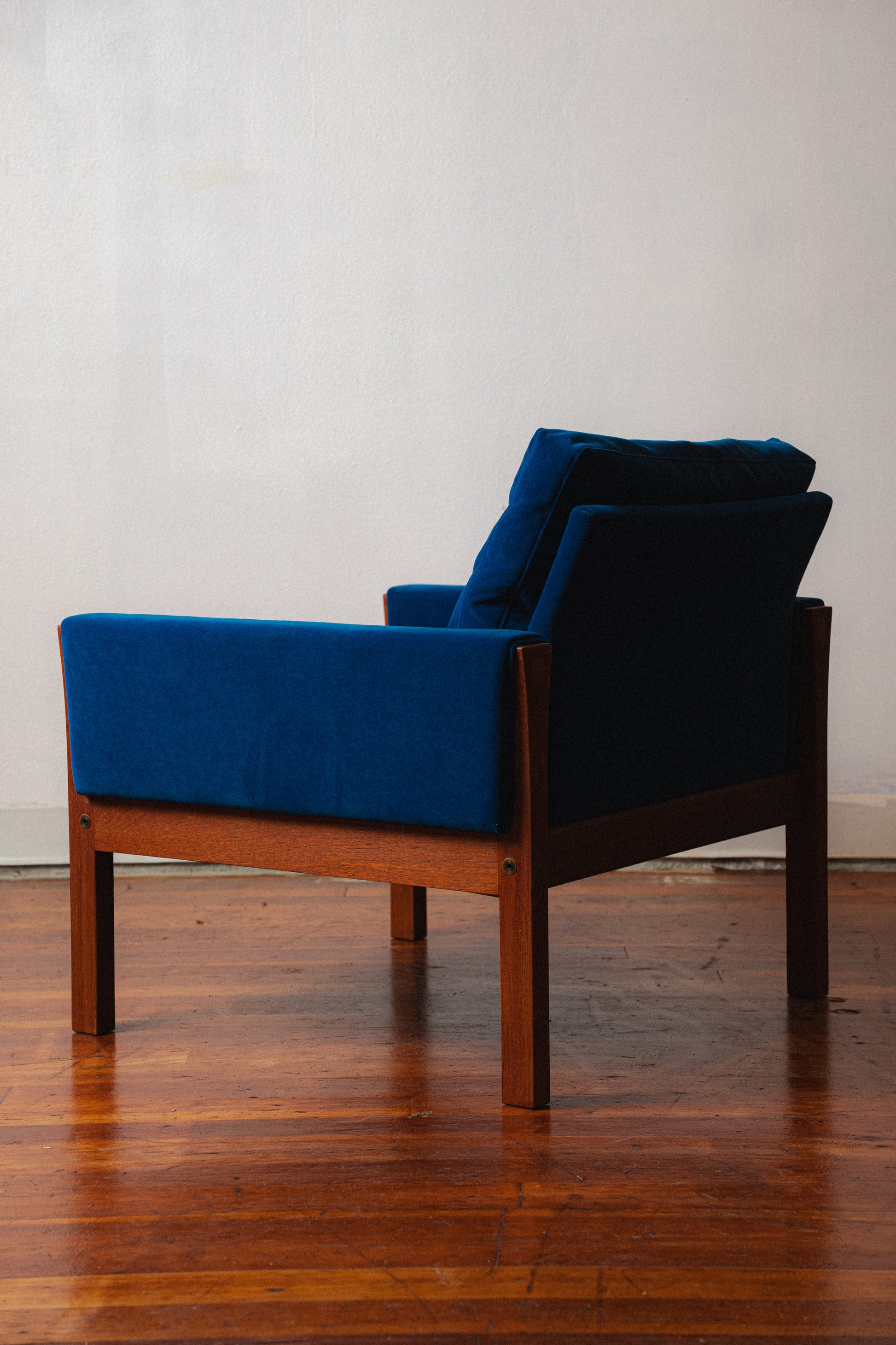 Hans Wegner AP 63 Lounge Chair in Teak for AP Stolen