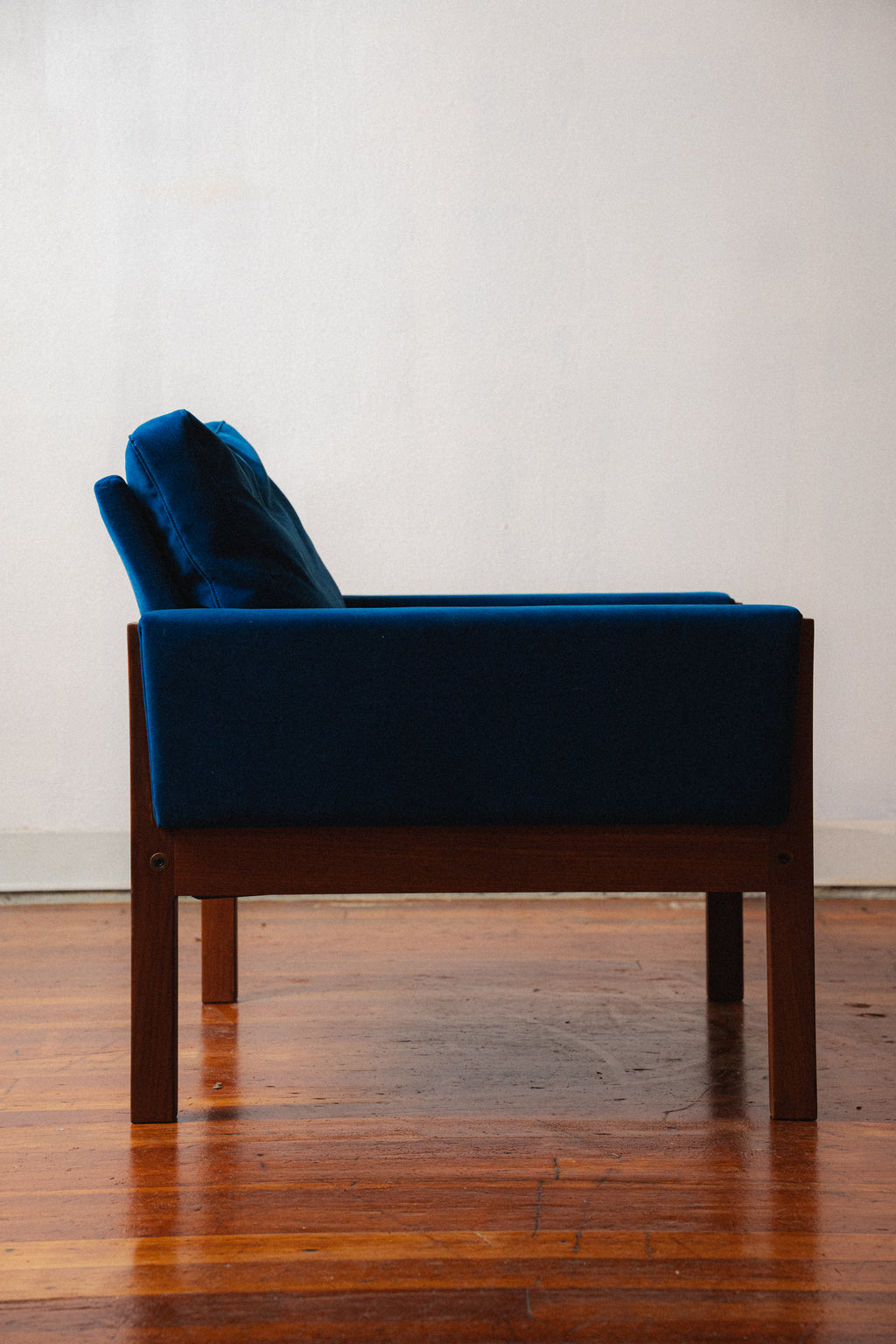 Hans Wegner AP 63 Lounge Chair in Teak for AP Stolen