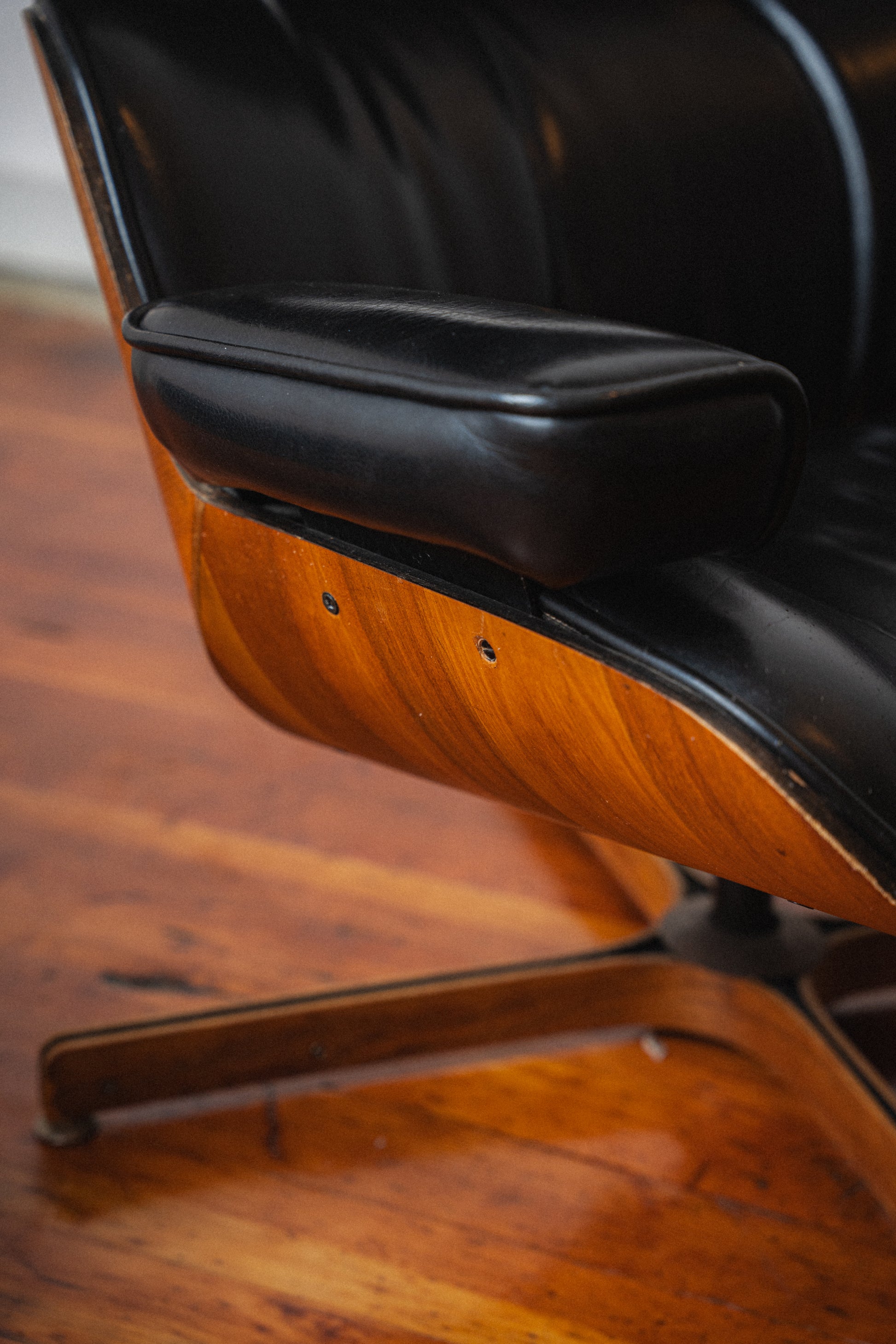 Mr. Chair w/ Ottoman by George Mulhauser for Plycraft