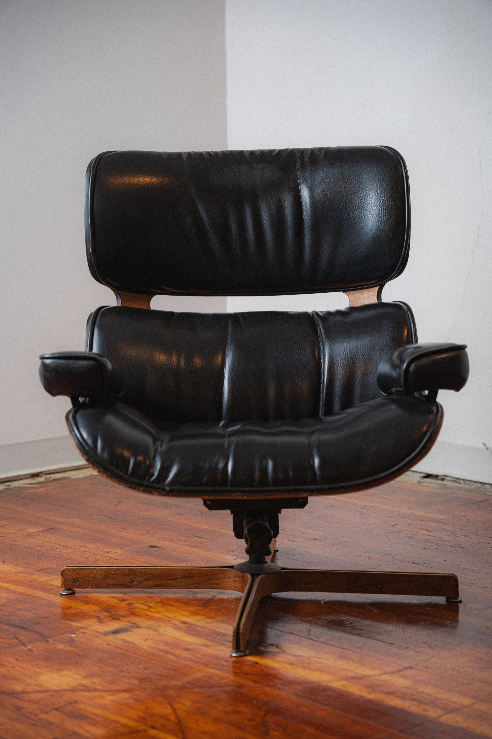 Mr. Chair w/ Ottoman by George Mulhauser for Plycraft