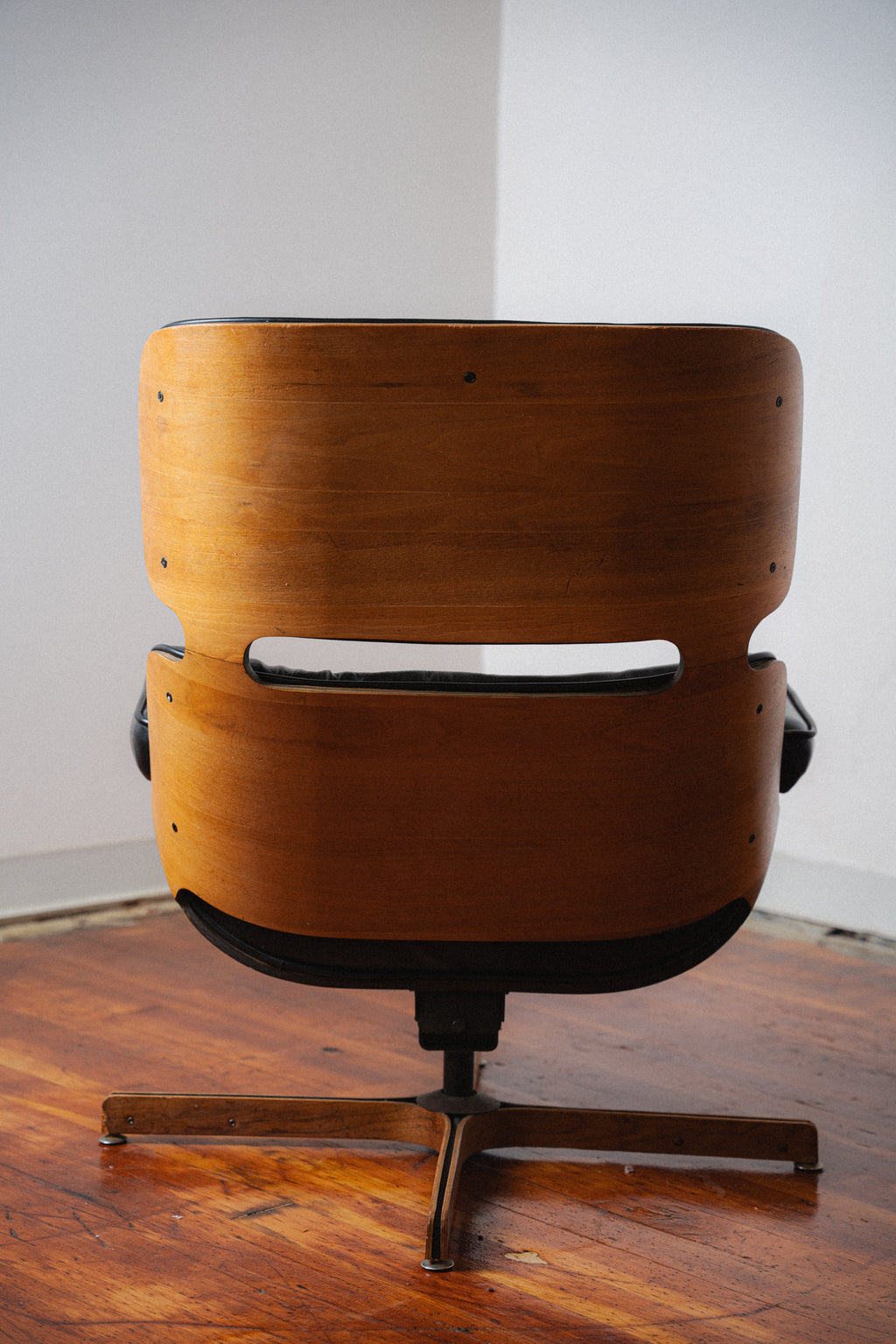 Mr. Chair w/ Ottoman by George Mulhauser for Plycraft