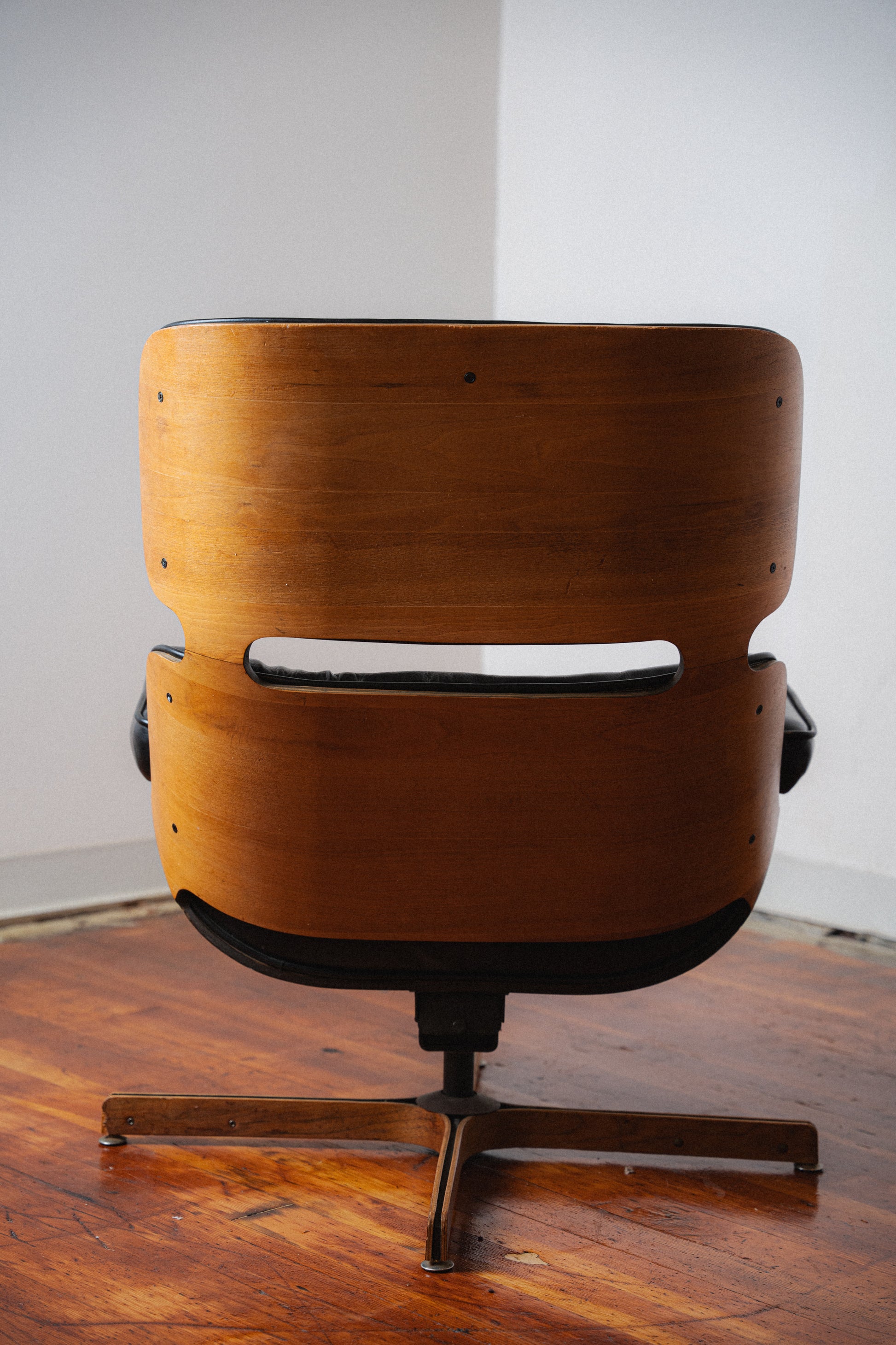 Mr. Chair w/ Ottoman by George Mulhauser for Plycraft