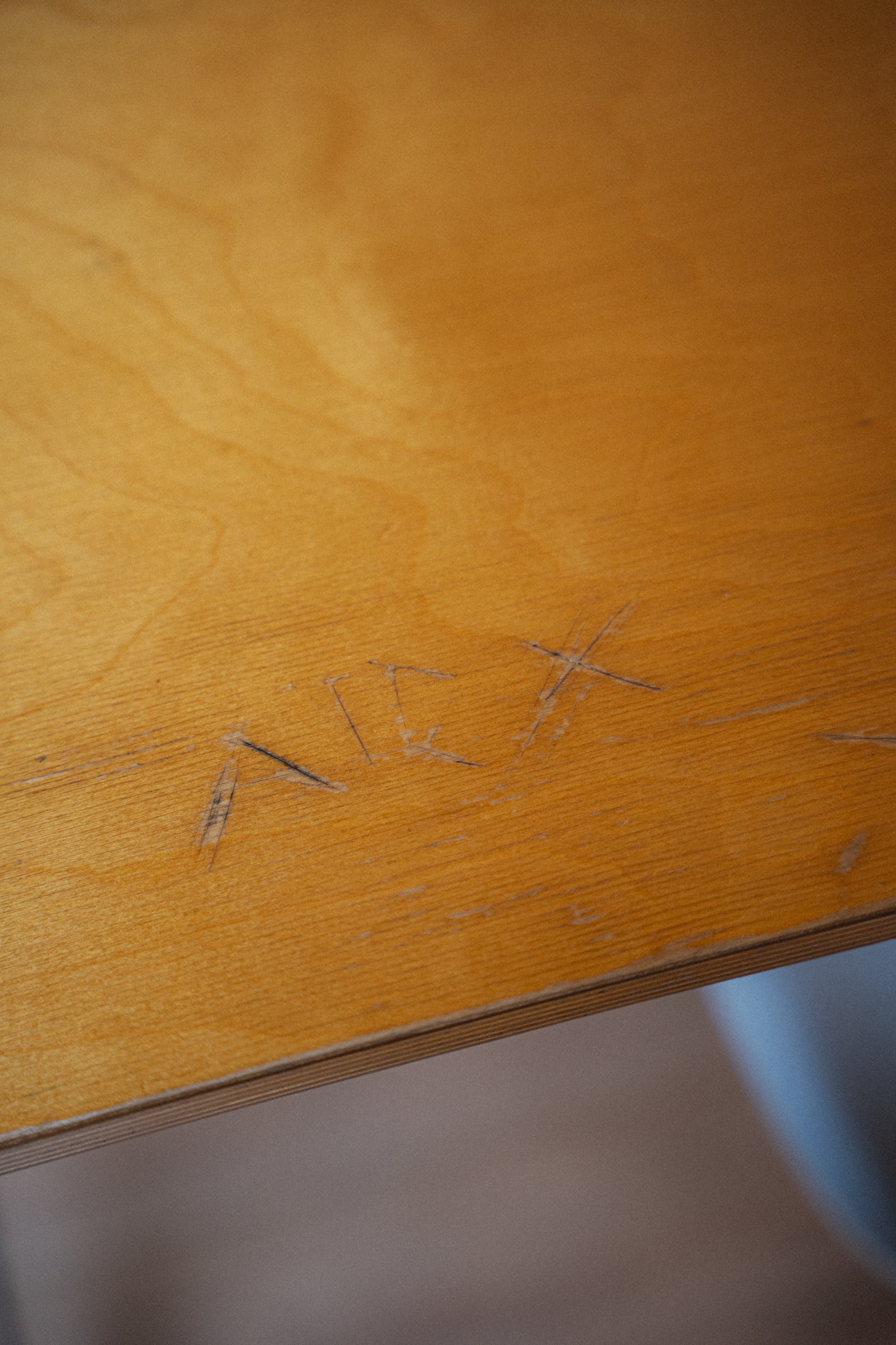 ‘Eames Desk Unit’ by Charles & Ray Eames for Herman Miller