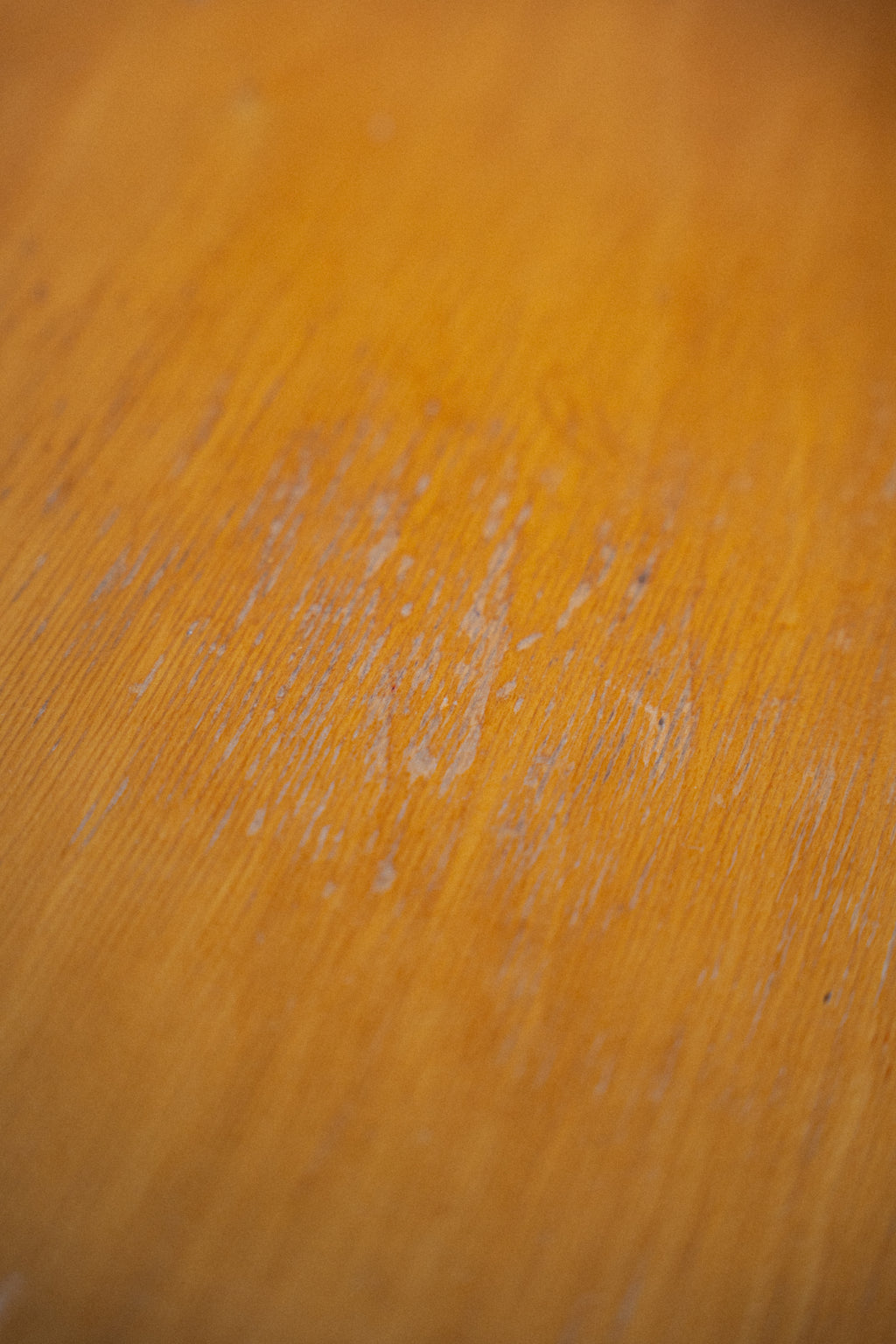 ‘Eames Desk Unit’ by Charles & Ray Eames for Herman Miller