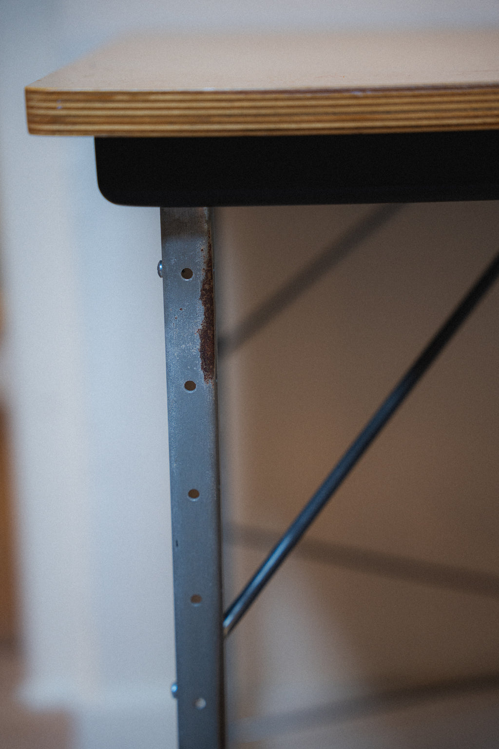 ‘Eames Desk Unit’ by Charles & Ray Eames for Herman Miller