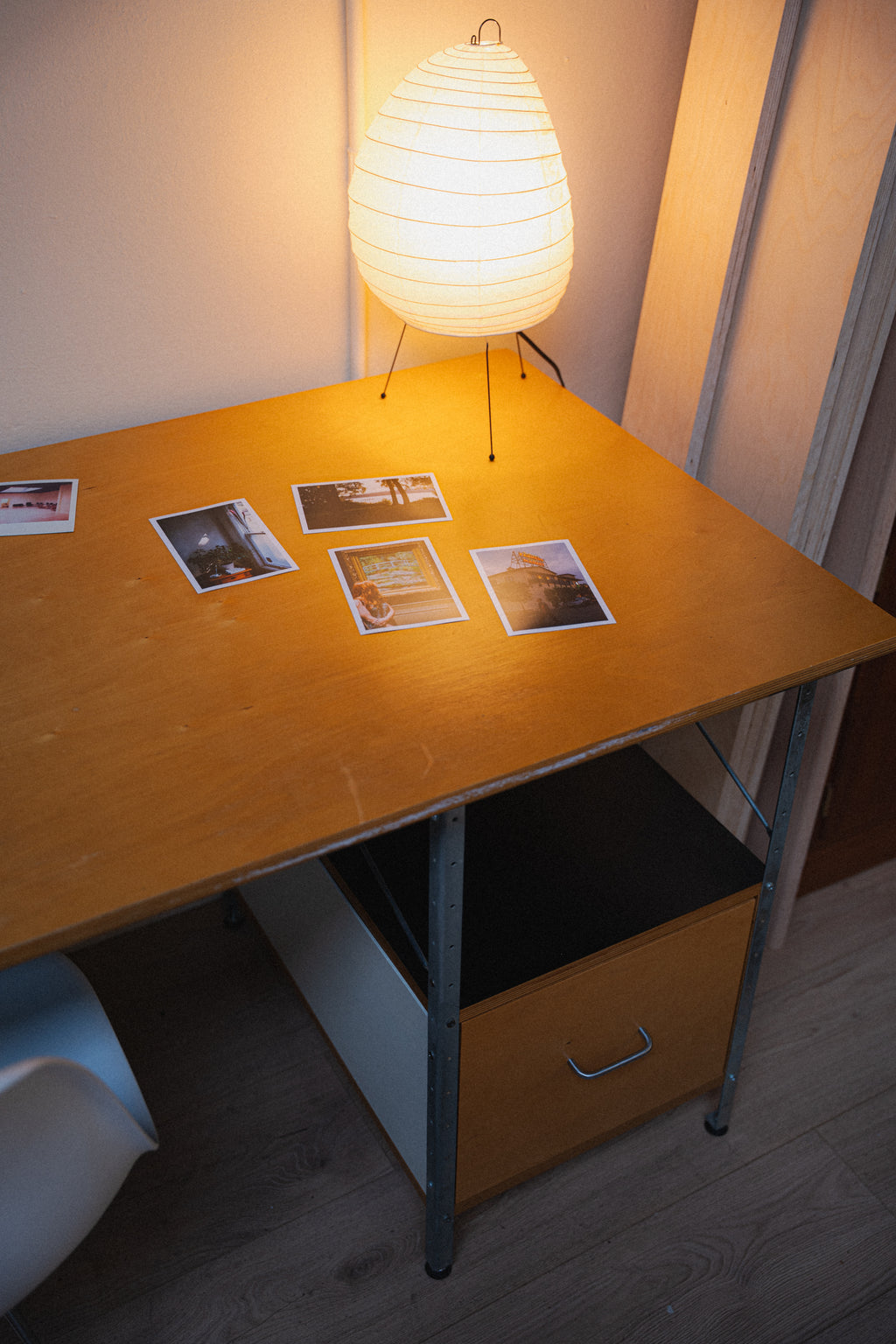 ‘Eames Desk Unit’ by Charles & Ray Eames for Herman Miller