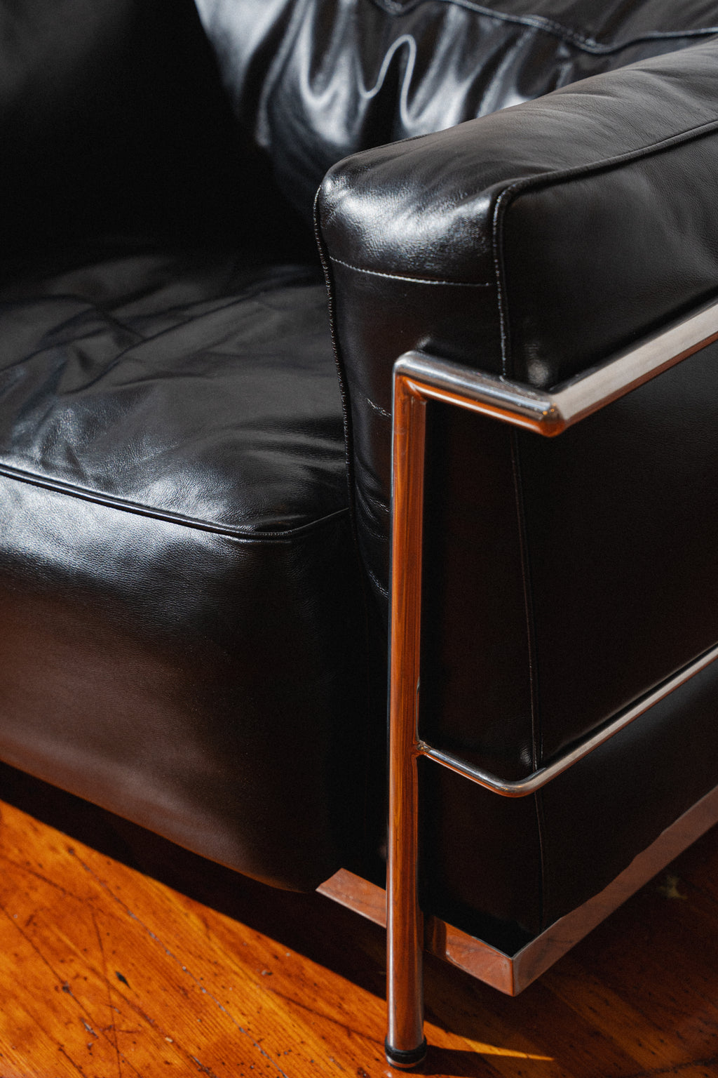Le Corbusier LC3 Grand Model Style Chair
