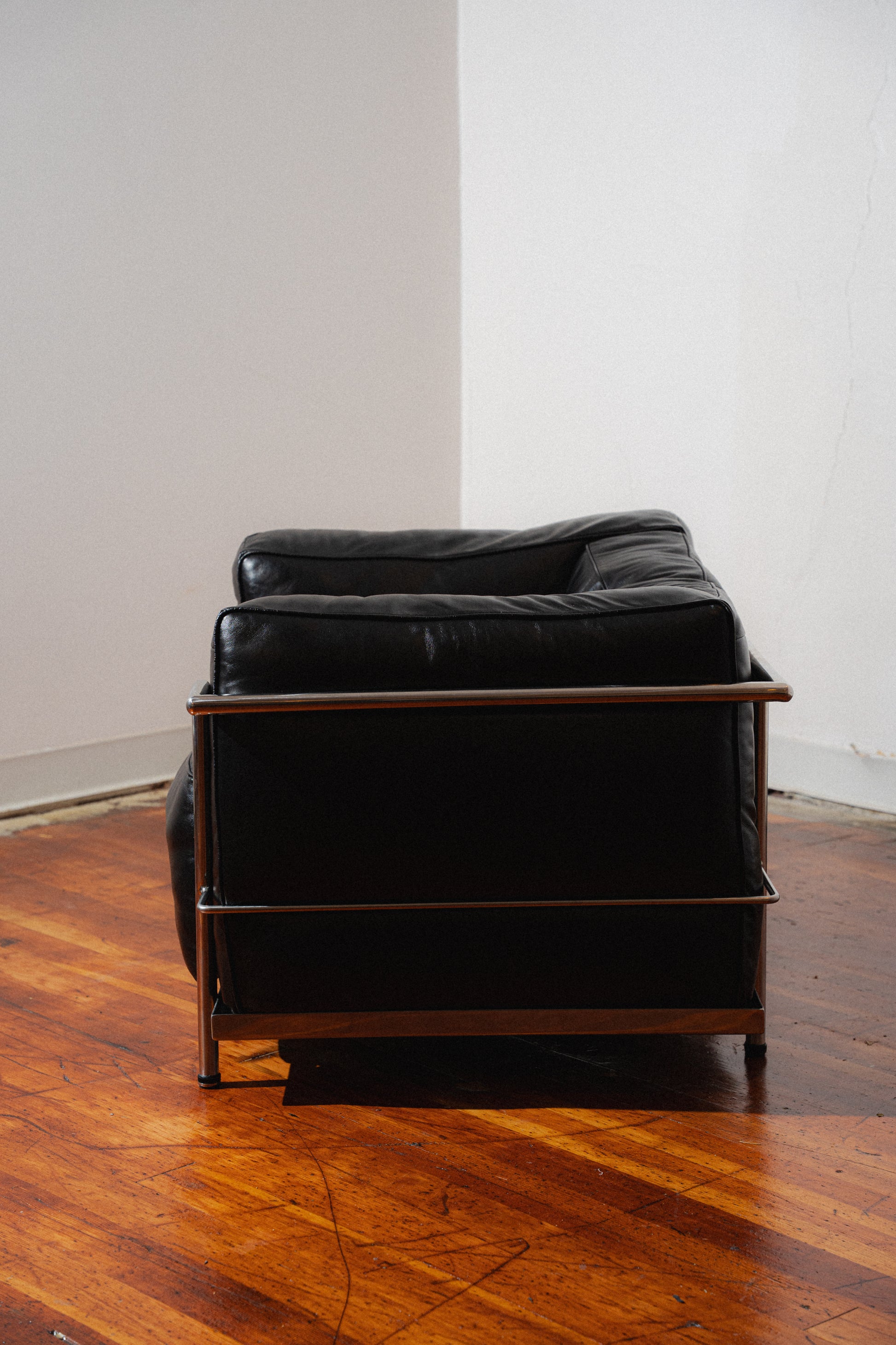 Le Corbusier LC3 Grand Model Style Chair
