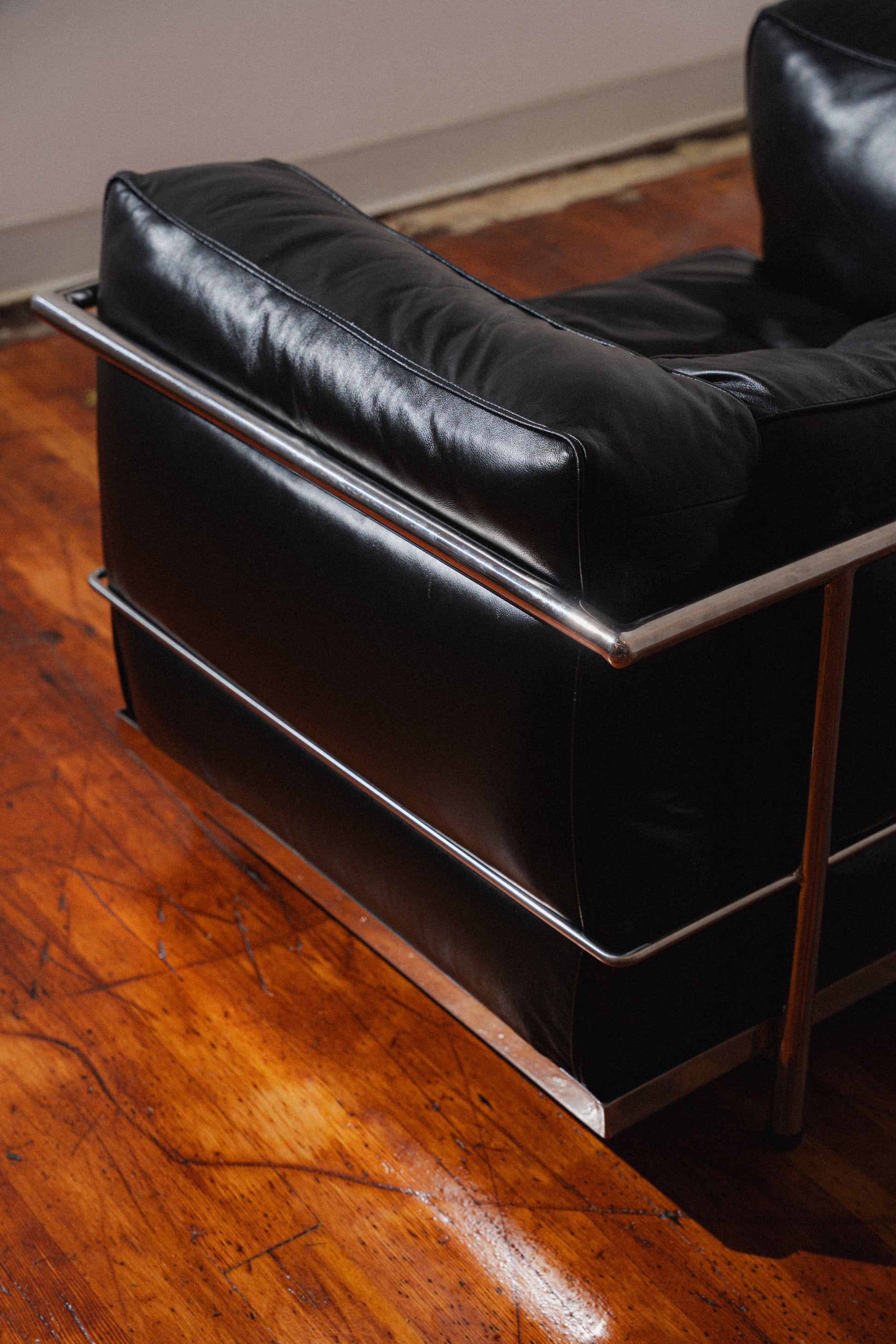 Le Corbusier LC3 Grand Model Style Chair