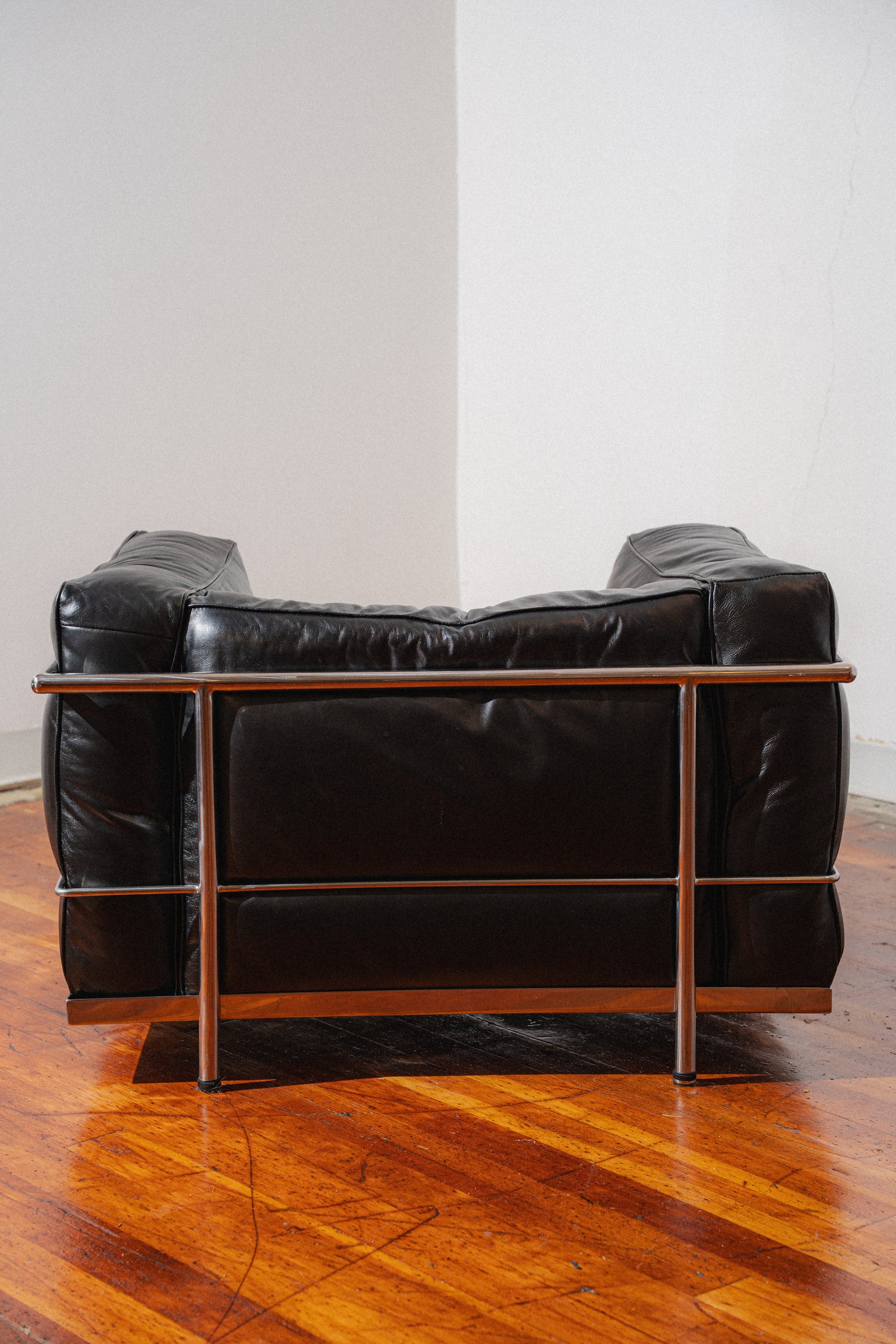 Le Corbusier LC3 Grand Model Style Chair