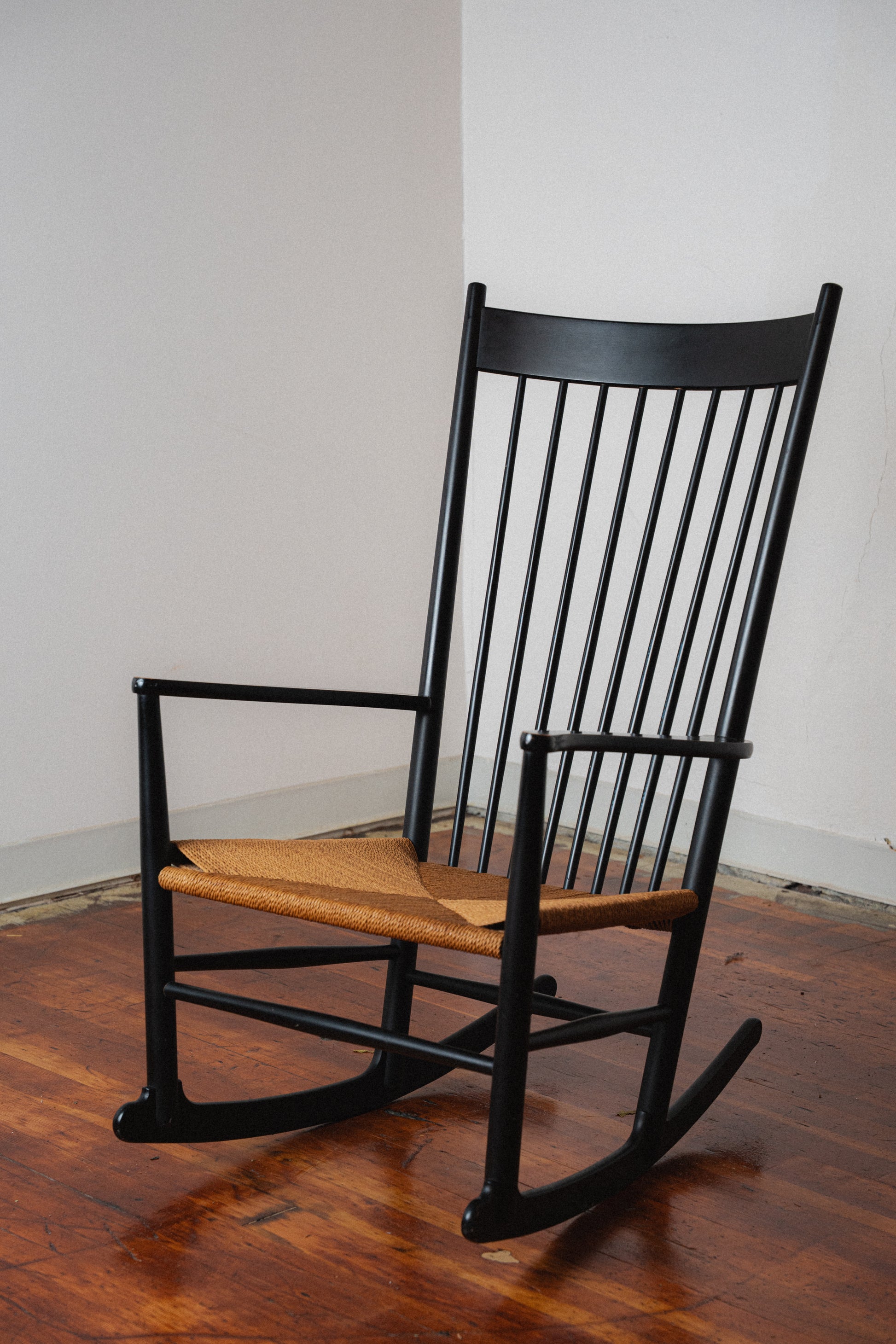 J16 Rocking Chair by Hans Wegner for FDB Møbler