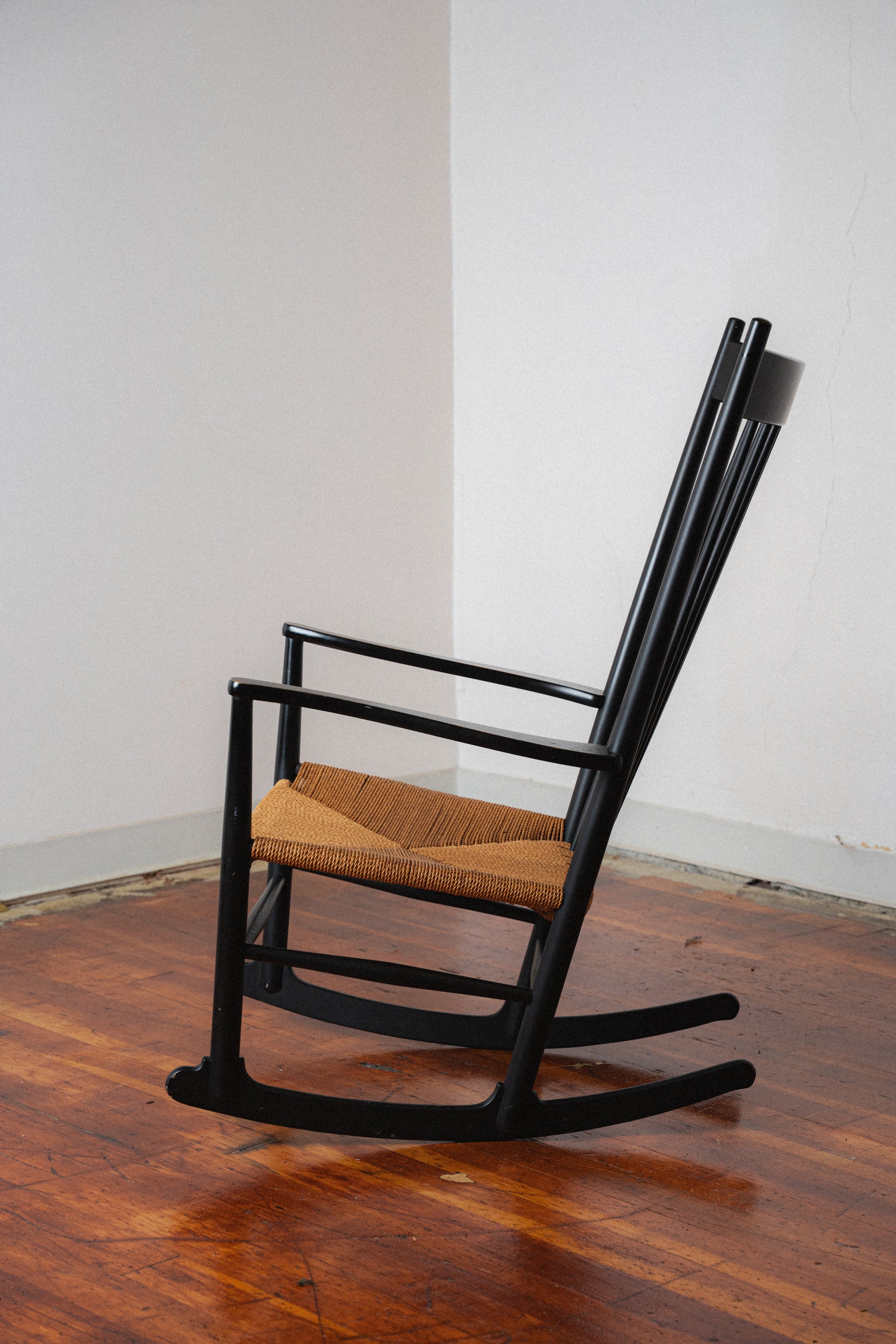 J16 Rocking Chair by Hans Wegner for FDB Møbler