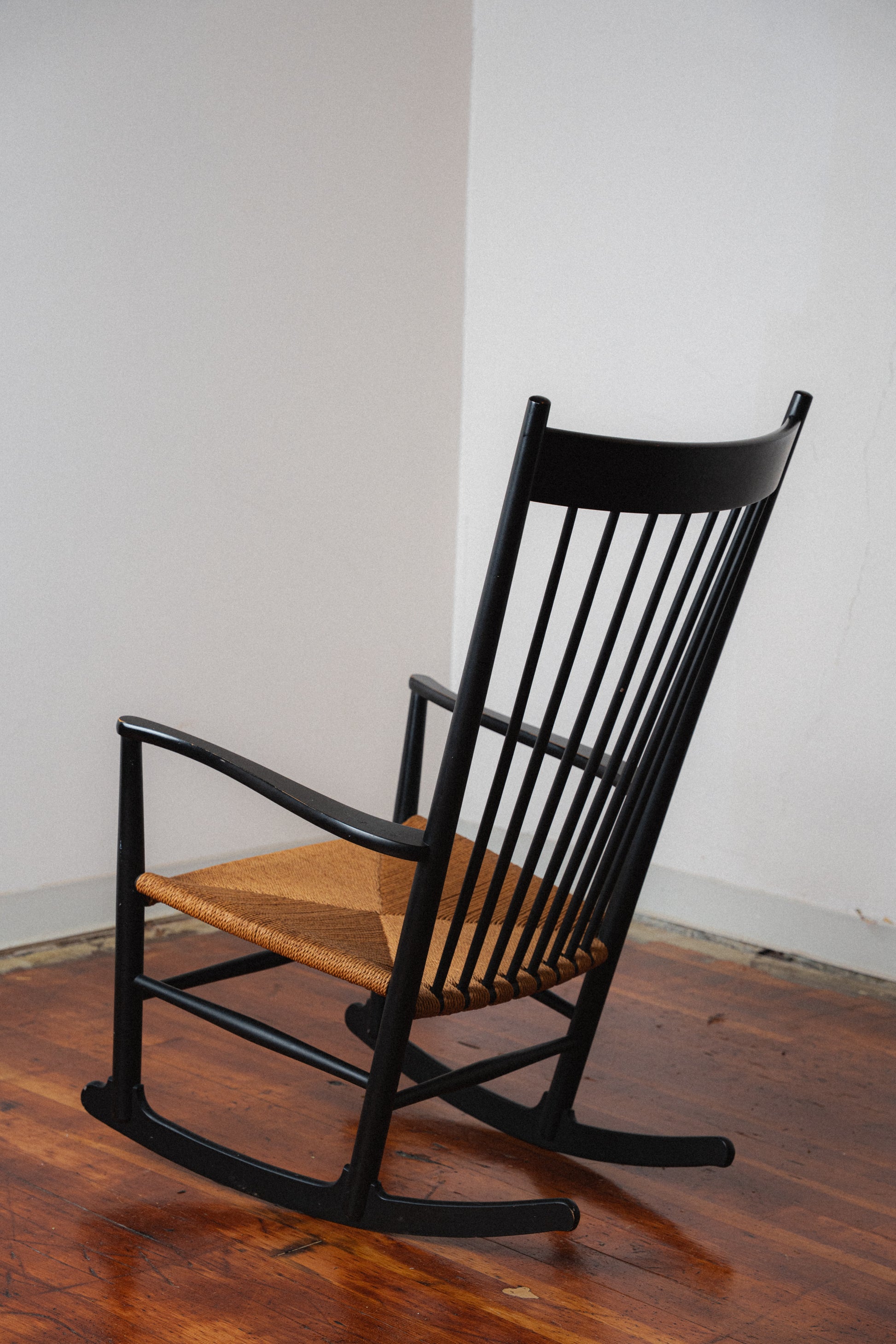 J16 Rocking Chair by Hans Wegner for FDB Møbler