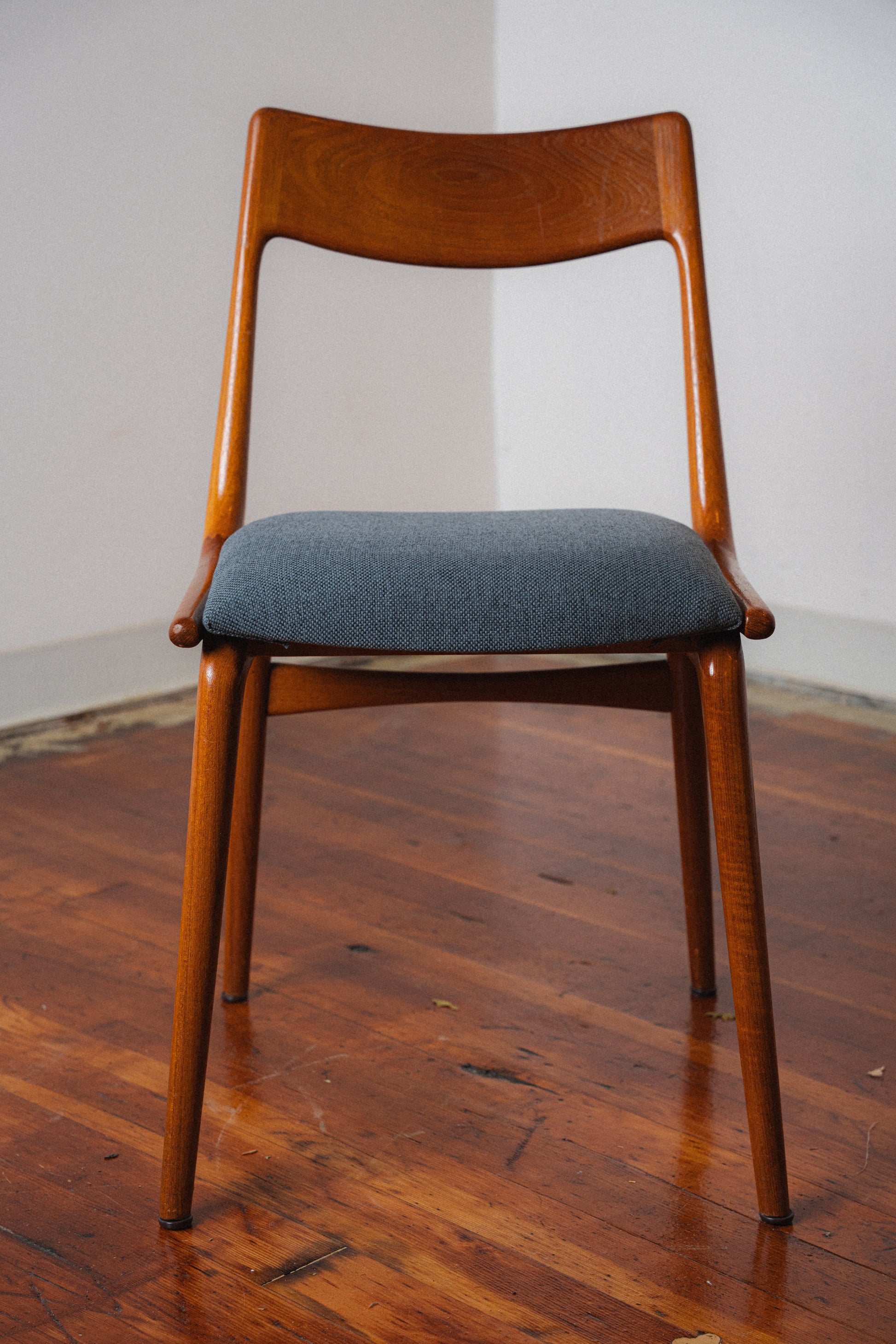 Alfred Christensen  "Boomerang" Chairs, Model 370 for Slagelse Mobelfabrik (Pair)