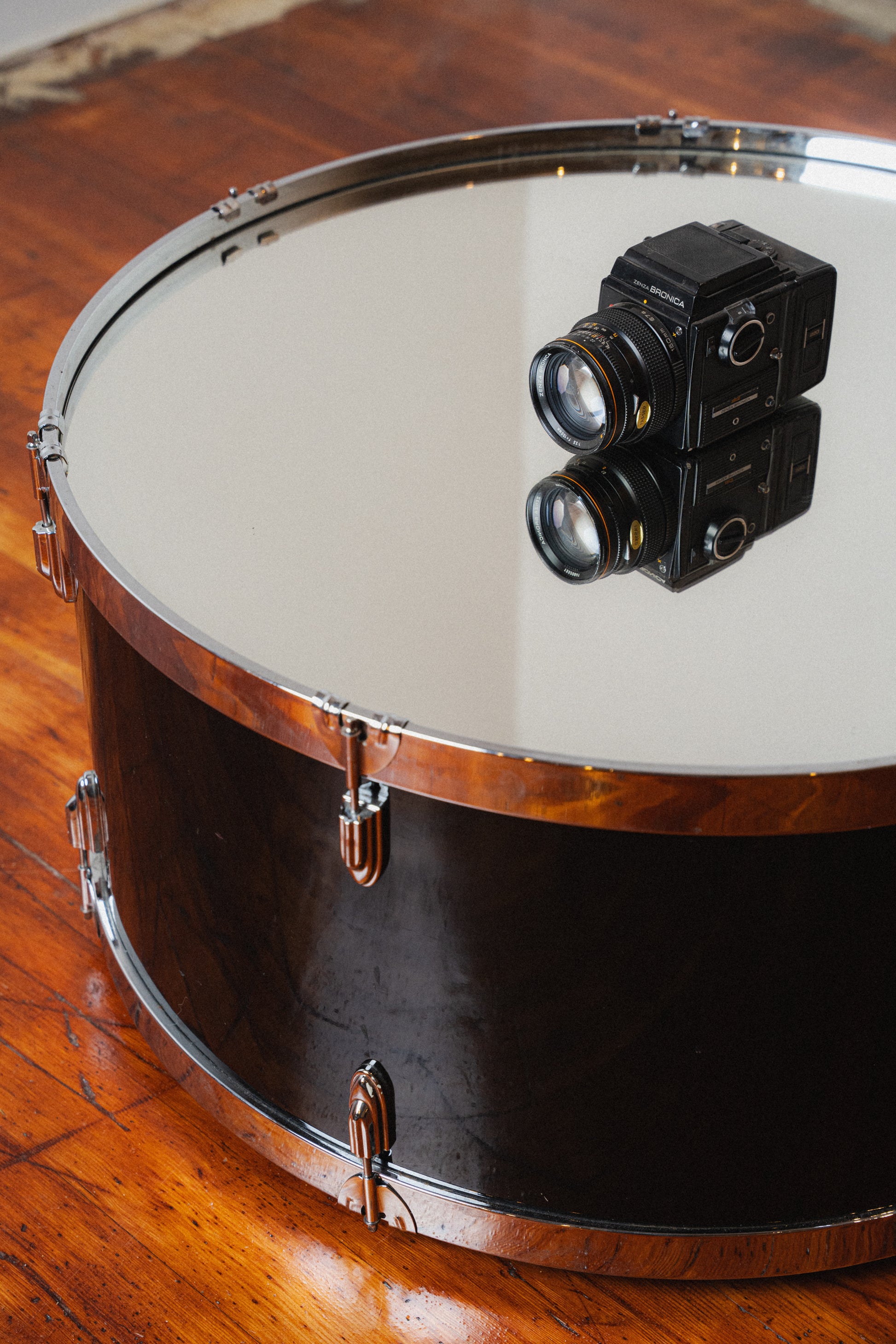 Kick Drum Mirror-top Coffee/Cocktail Table