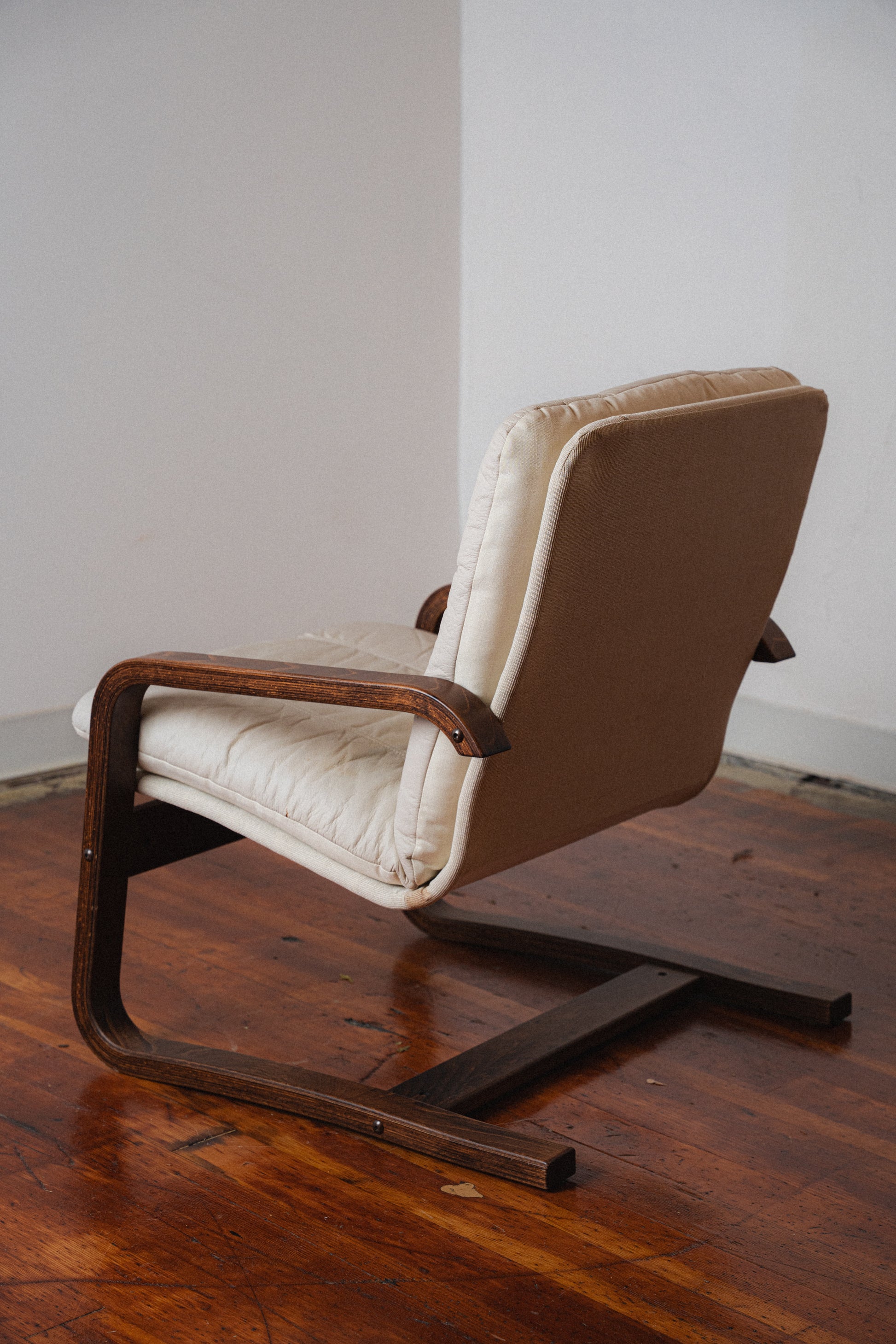 Bent Rosewood Lounge Chairs by Westnofa